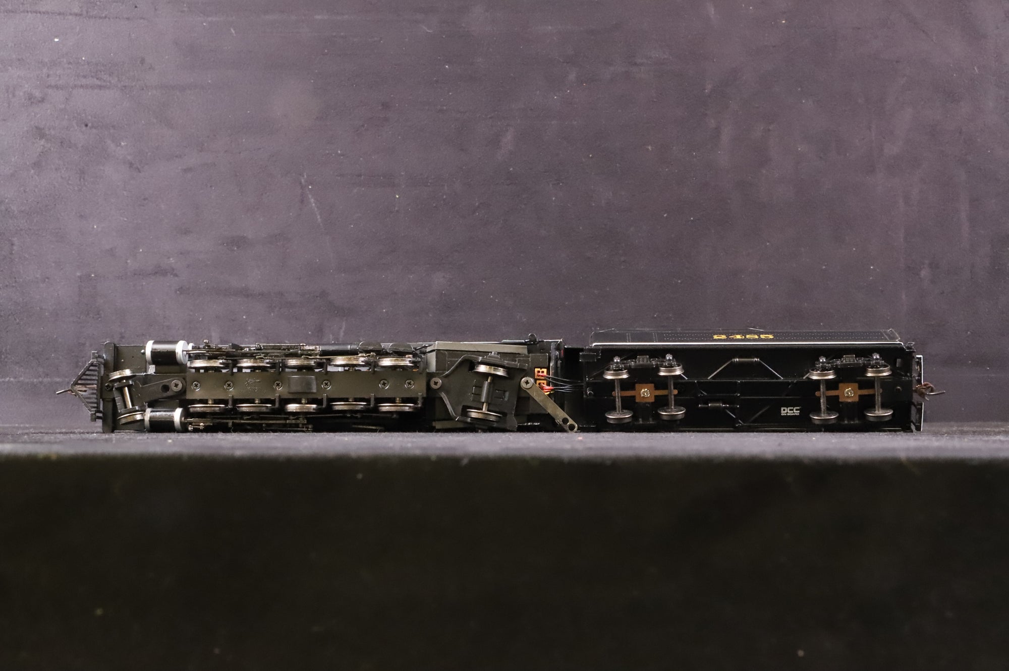 Spectrum HO 83310 USRA Light 2-10-2 Loco No.2485 in Seaboard Railway Black