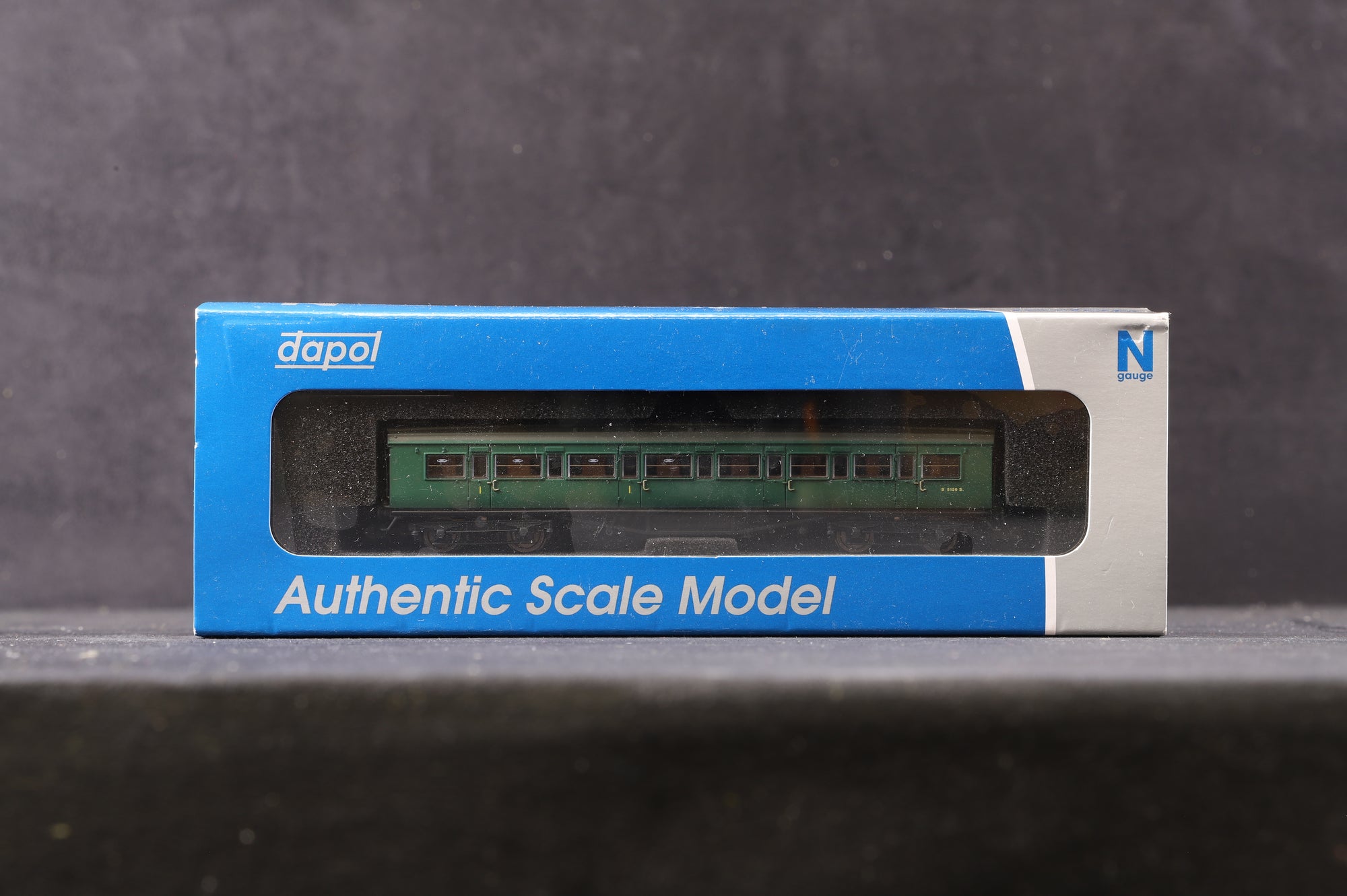 Dapol N Rake Of 3 Maunsell Coaches SR Green Inc. 2P-012-304/402/453