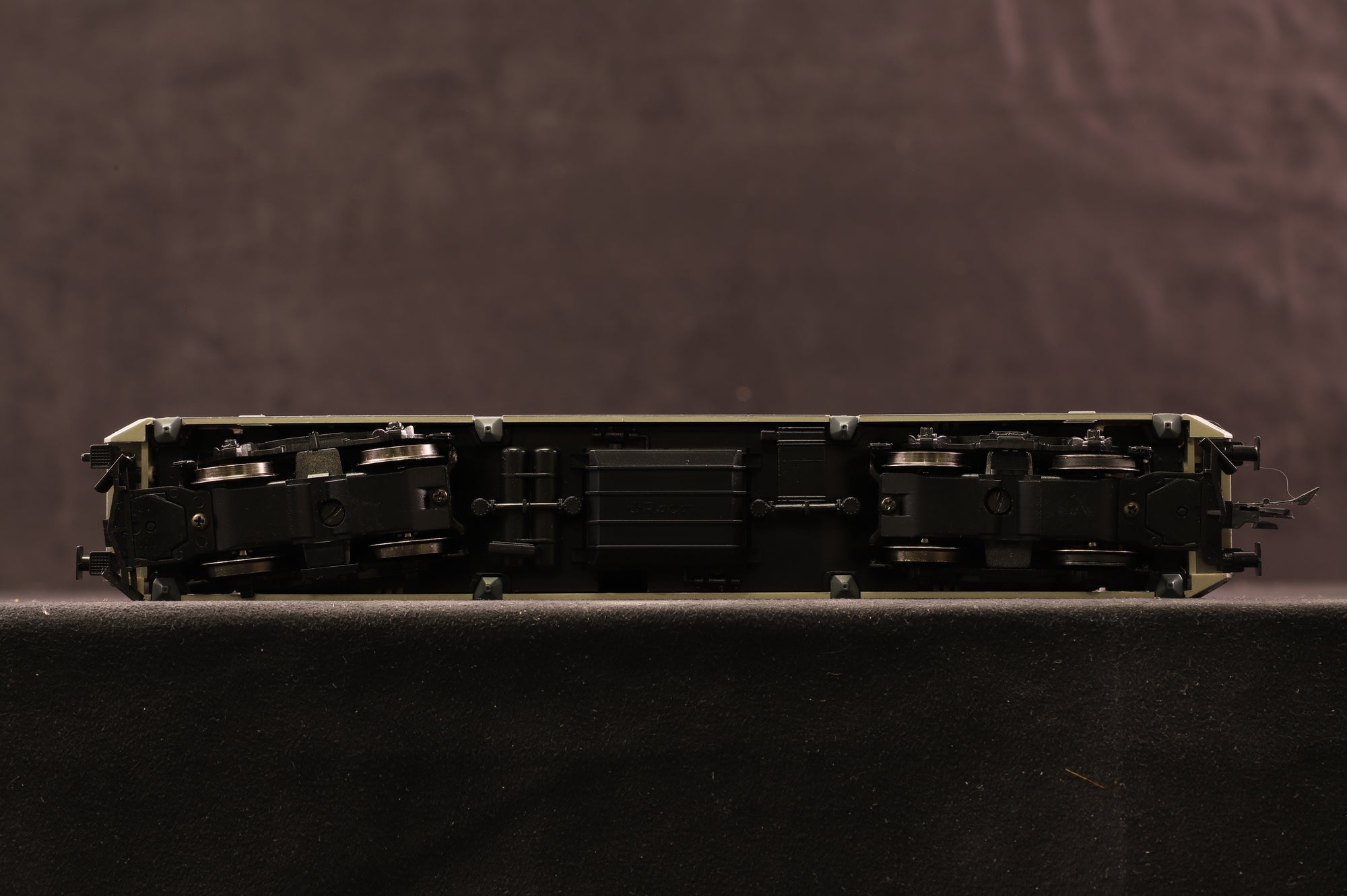 Roco HO 63720 BR 101 Electric '101 130-3' 'Metropolitan'