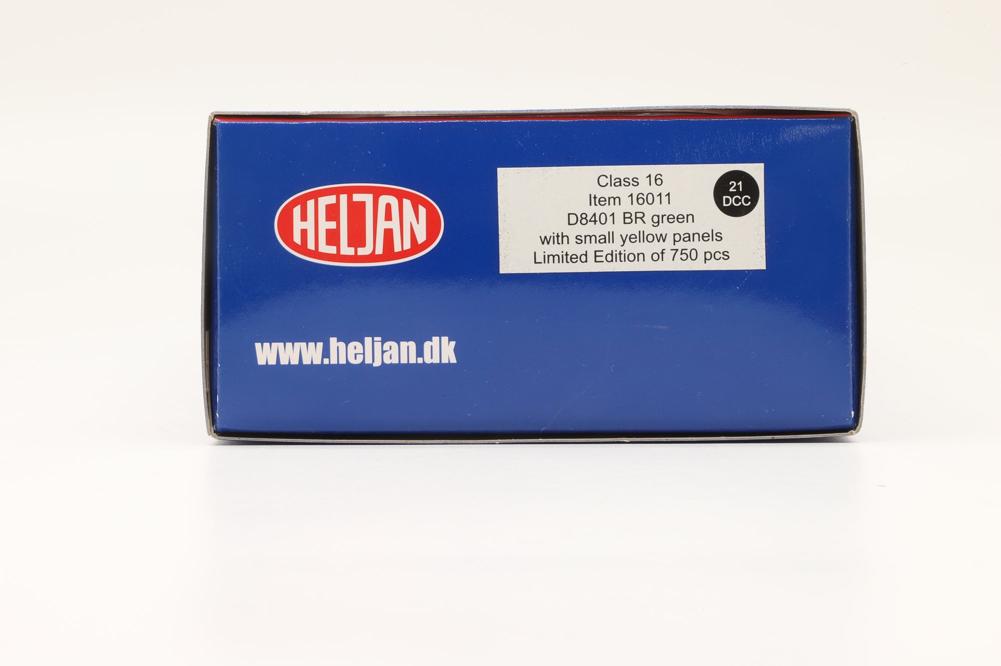 Heljan OO 16011 Class 16 'D8401' BR Green with Small Yellow Panels, Ltd. Ed., DCC Sound