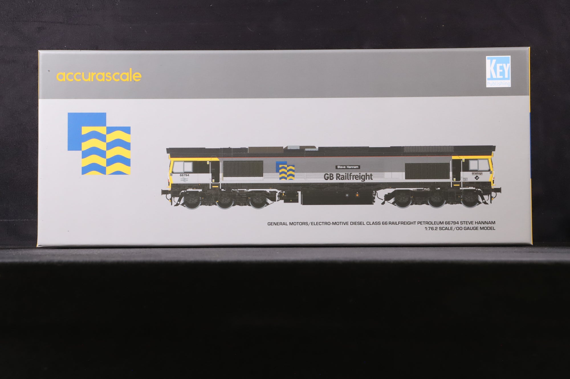 Accurascale OO ACC3030-DCC Class 66 66794 'Steve Hannan' in GBRF/BR Railfreight Petroleum Heritage Livery - DCC Sound