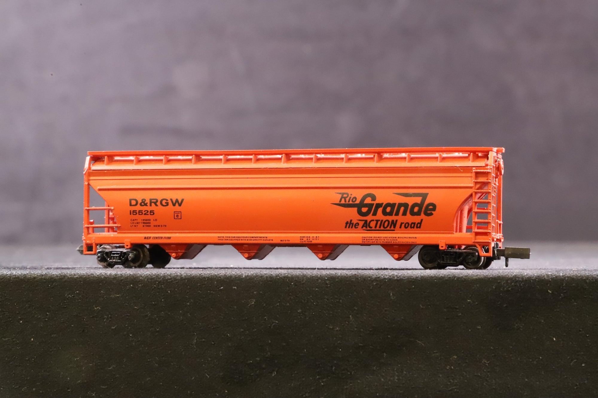 Atlas N Gauge Rake of 3 'Rio Grande' Wagons