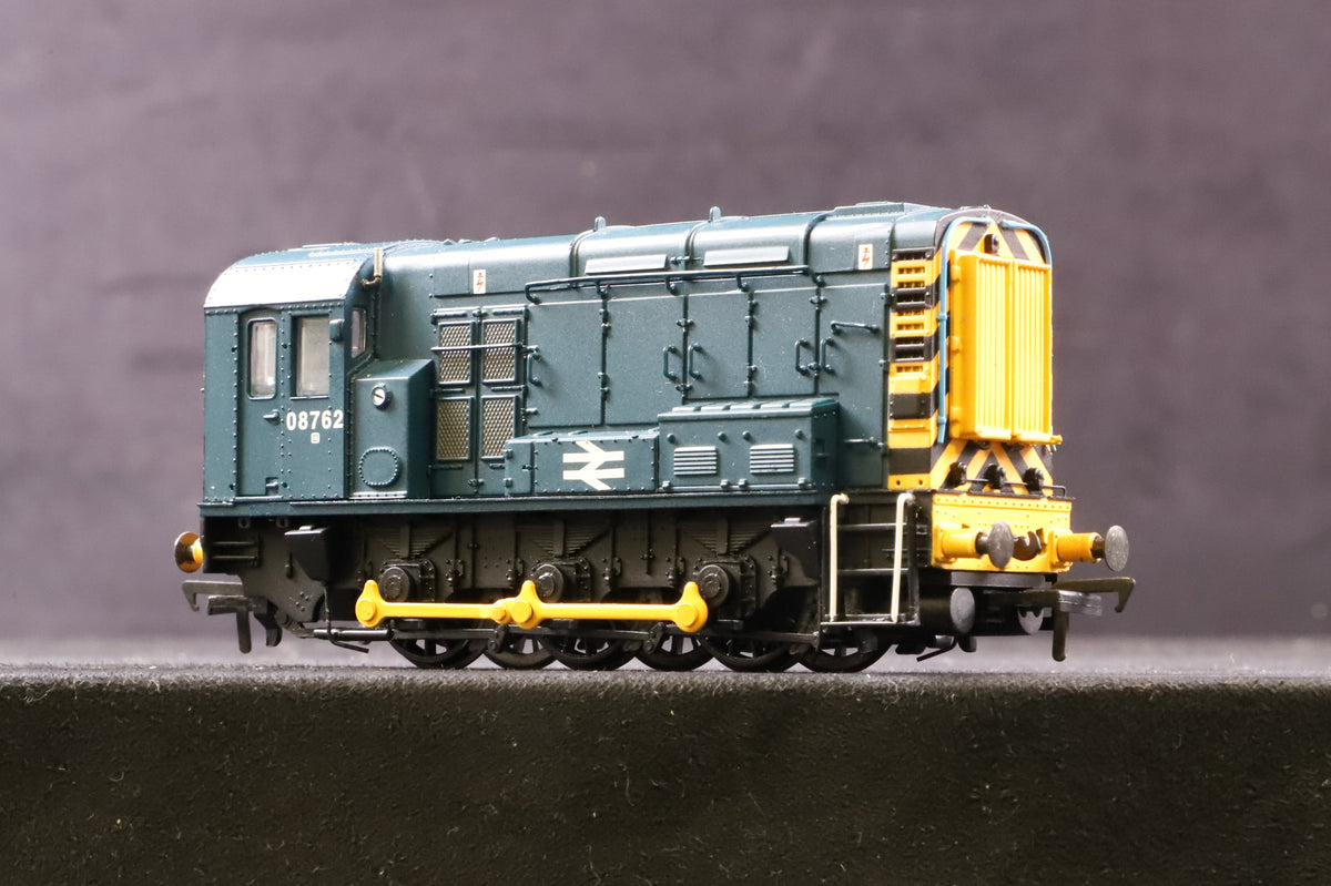 Bachmann OO 32-102A Class 08 08762 in BR Blue w/ Wasp Stripes