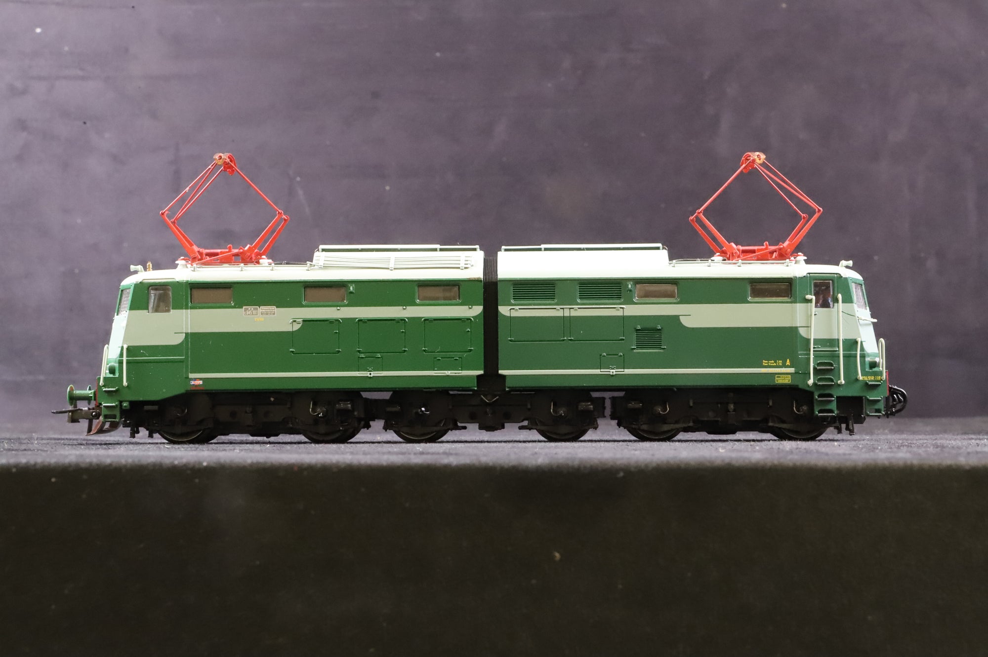 Roco HO 63645 FS E 645 101 Electric Locomotive DCC Fitted