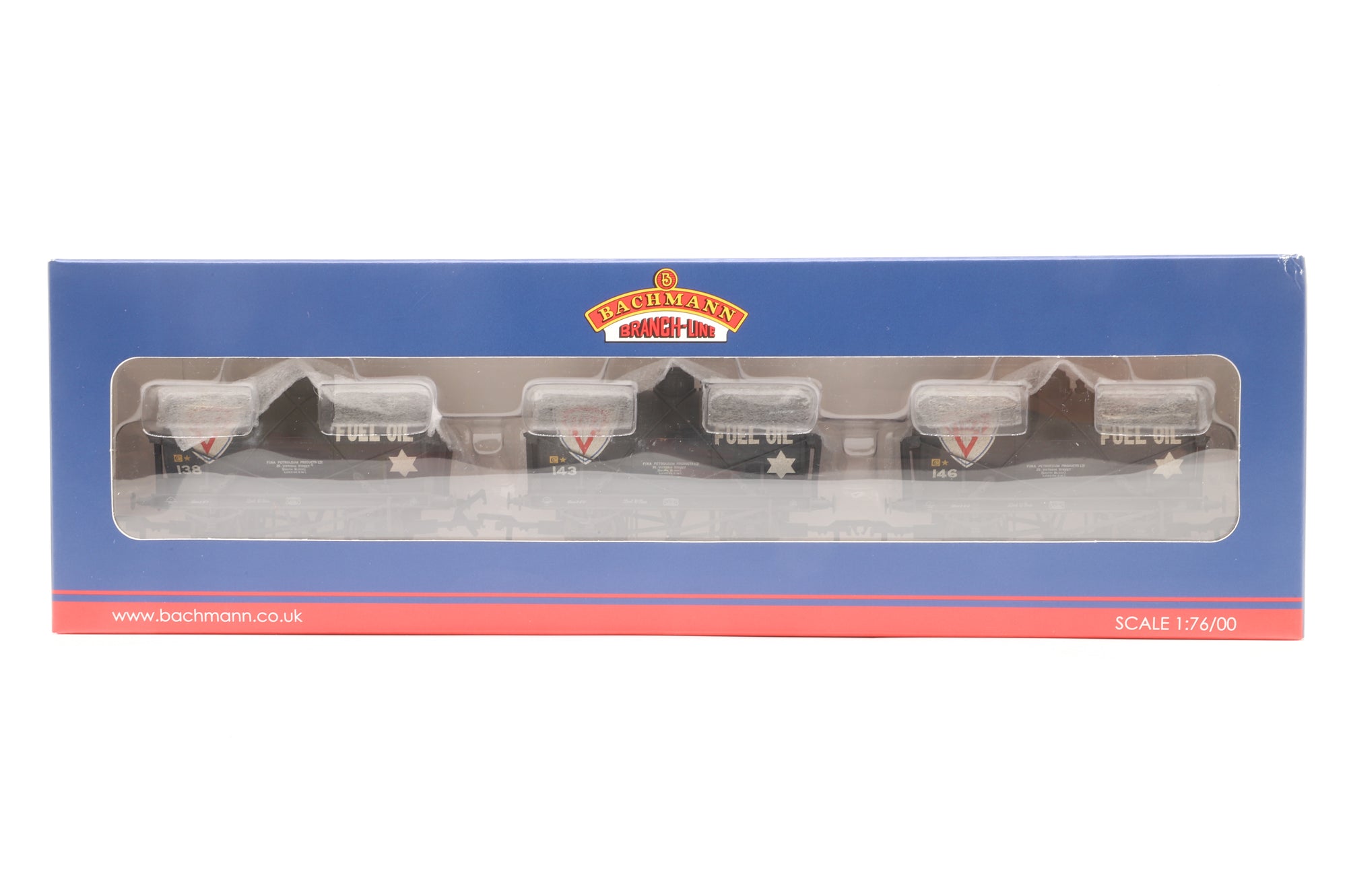 Bachmann OO 37-671 Set Of 14T Tank Wagons FINA Weathered