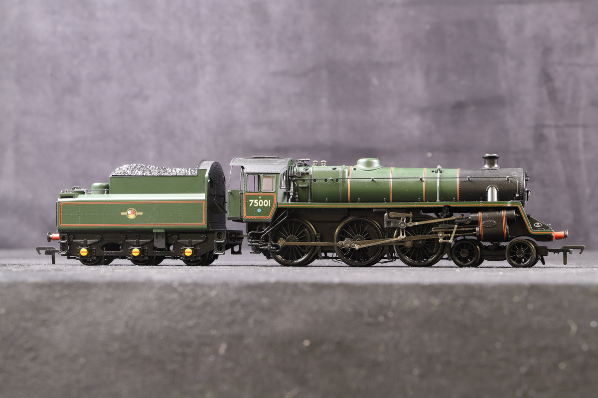 Bachmann OO 30-060A Standard Class 4MT &#39;75001&#39; BR Lined Green L/Crest