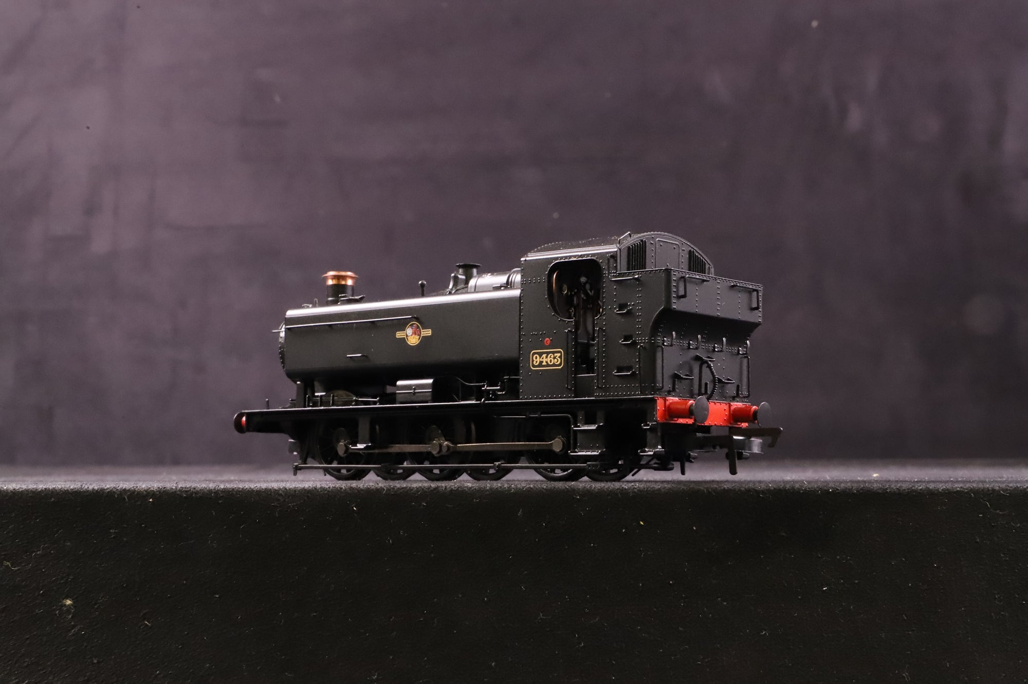 Bachmann OO 35-027A 94xx Class Pannier Tank '9463' BR Black L/C DCC Fitted