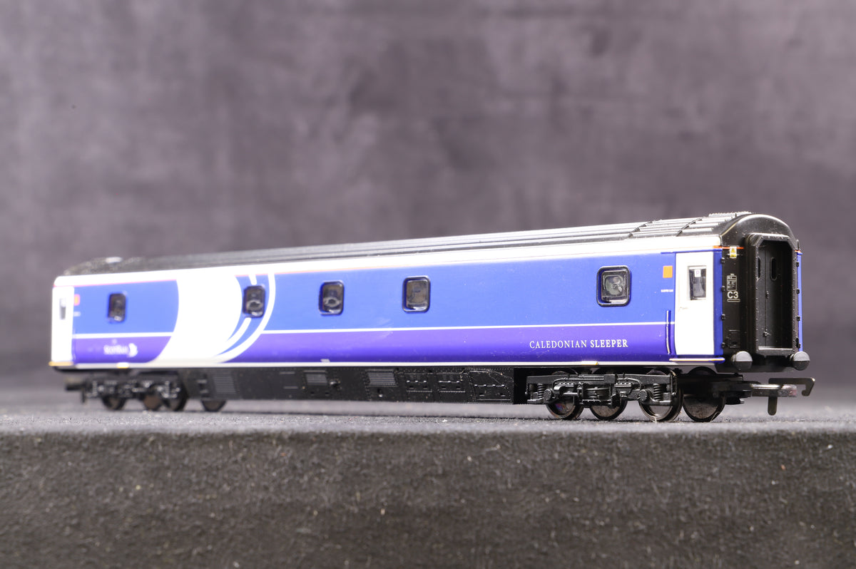 Hornby OO Rake Of 7 Caledonian Sleeper Coaches