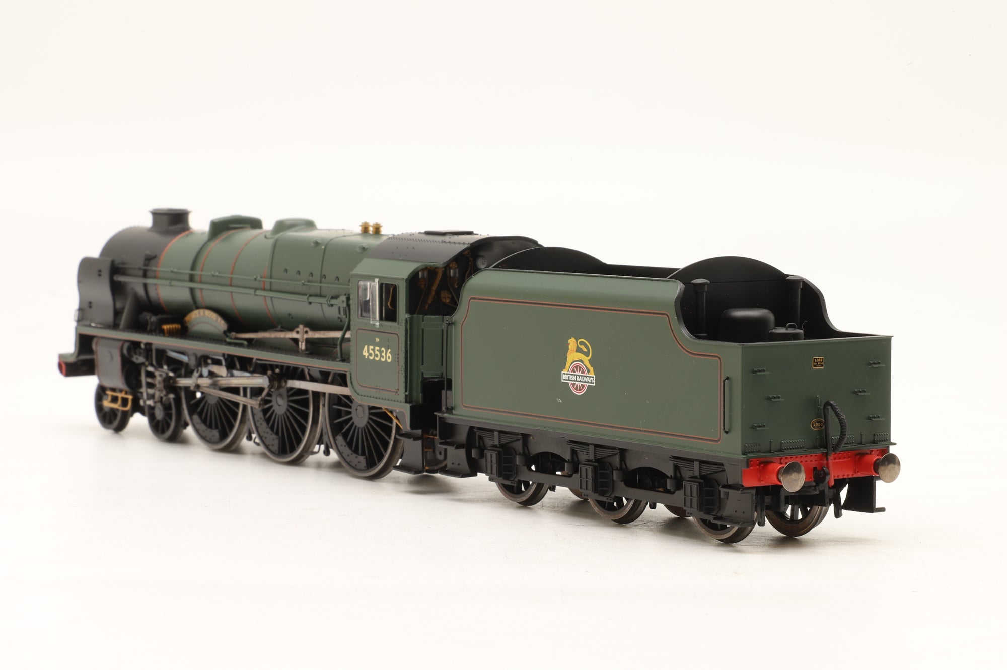Hornby OO R2726 BR 4-6-0 Patriot Class 'Private W Wood VC'