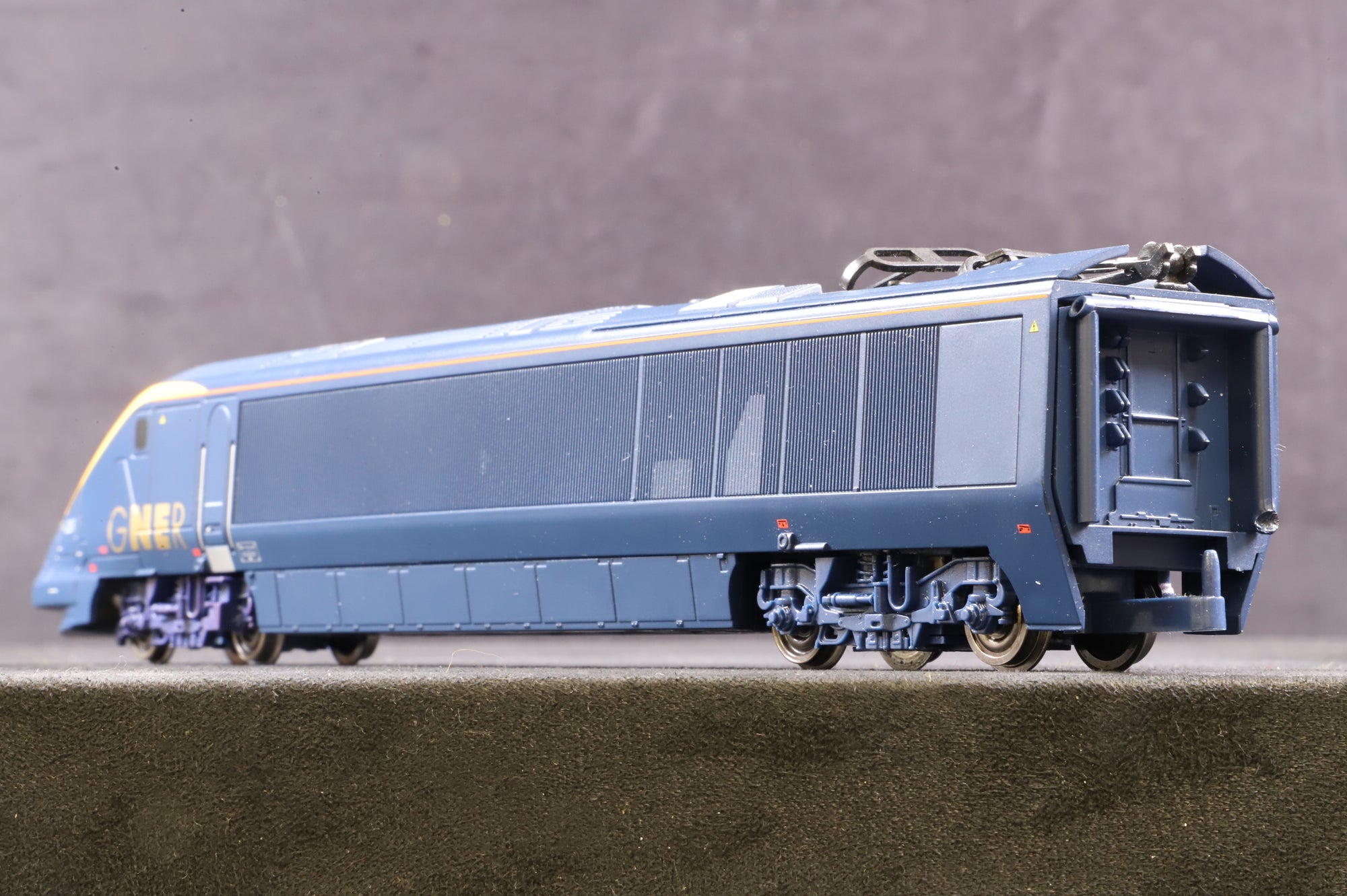 Hornby OO GNER Eurostar 4 Car Set DCC Fitted