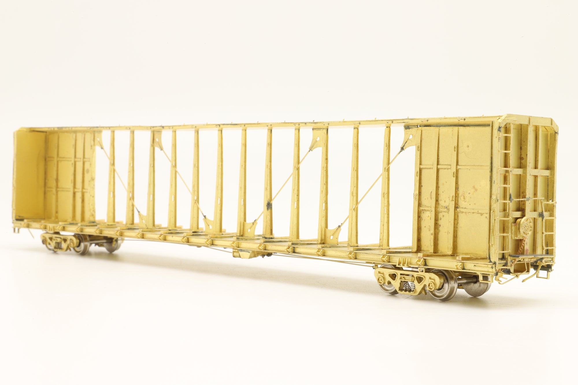 Overland Models/Ajin HO OMI-3235 Trailer Train TSH 75' Flat Car, Centerbeam Bulkhead, Unpainted Brass