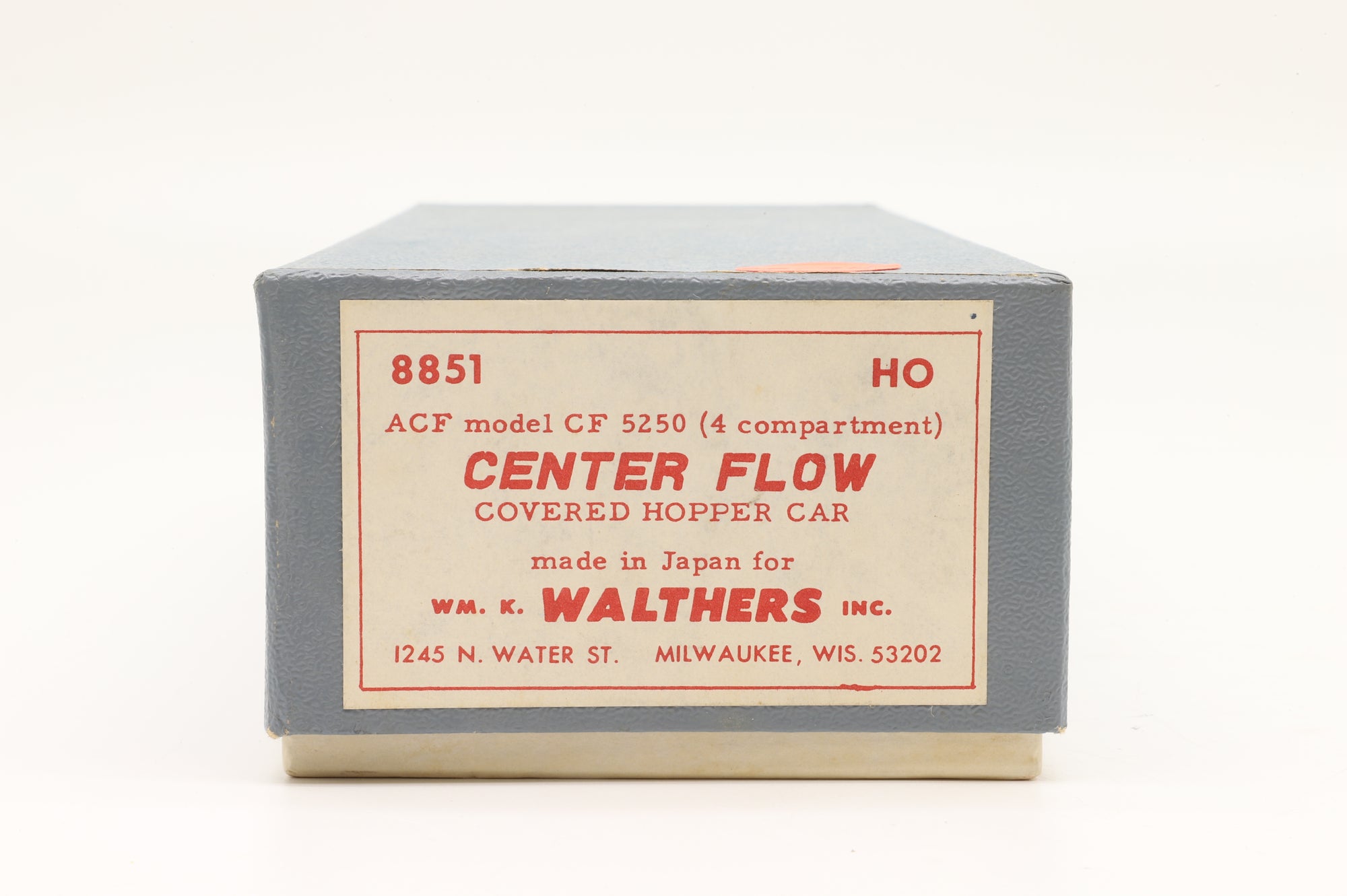 Walthers Inc. HO Brass Centre Flow Covered Hopper Car Body Unpainted