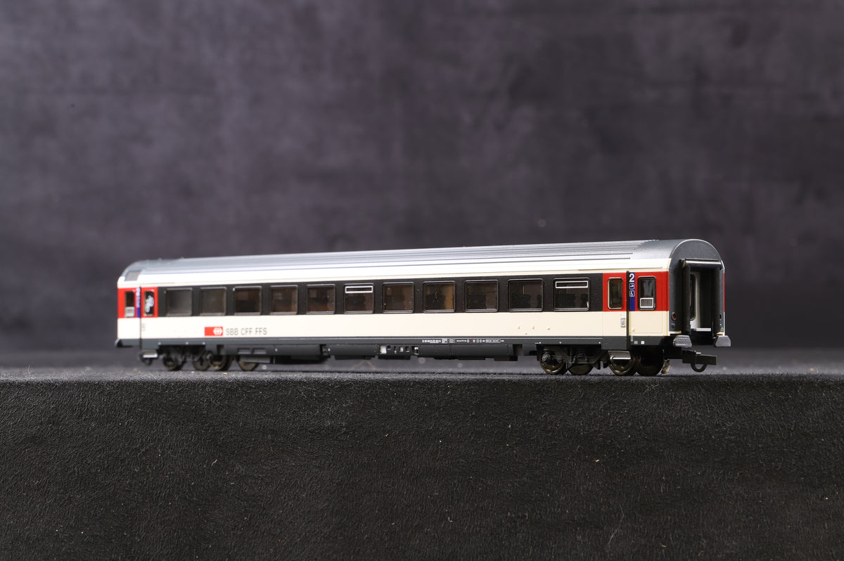 Roco HO Rake Of 10 Eurocity SBB CFF FFS Coaches