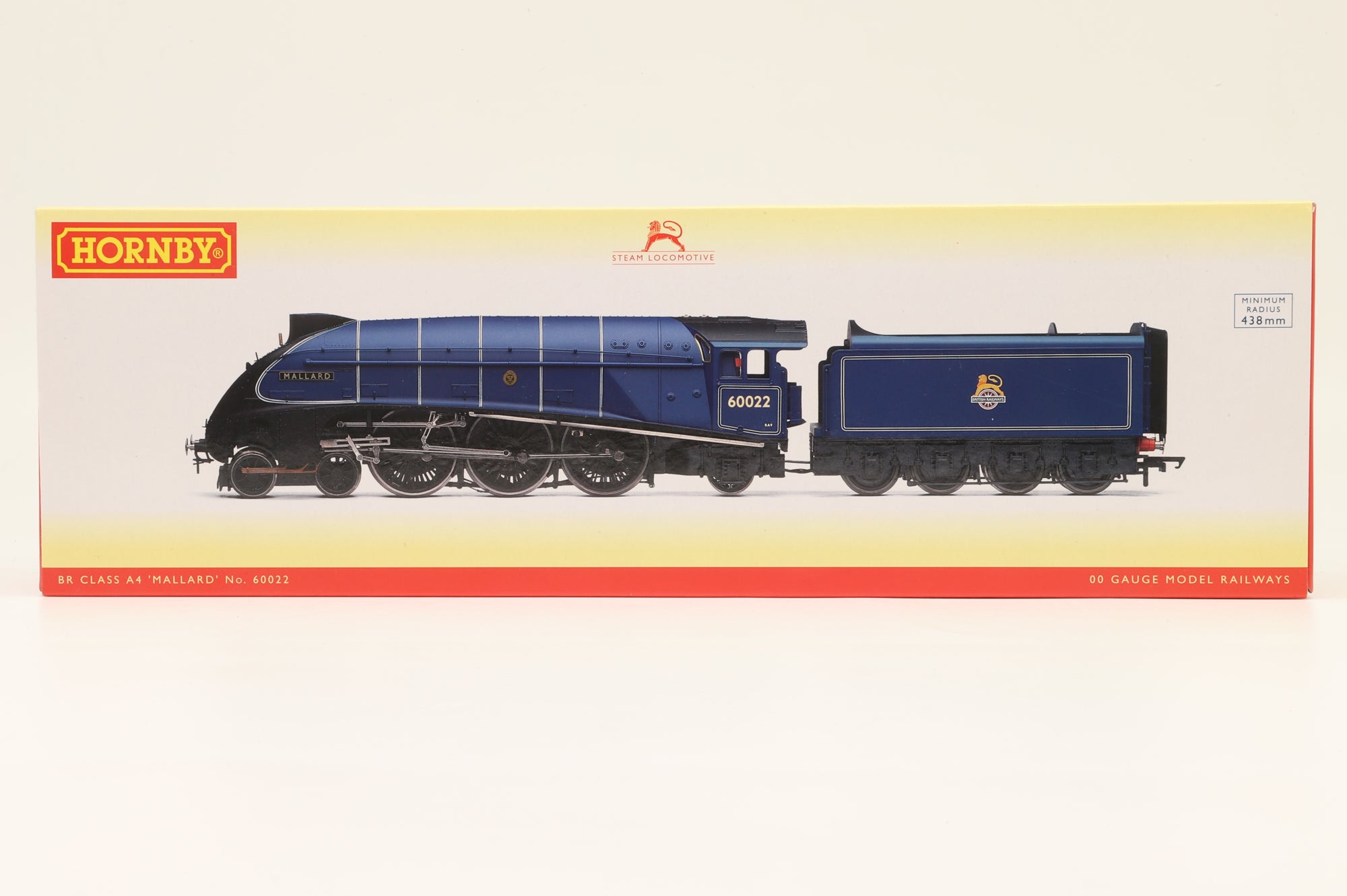 Hornby OO R3737 Class A4 '60022' 'Mallard' BR Blue