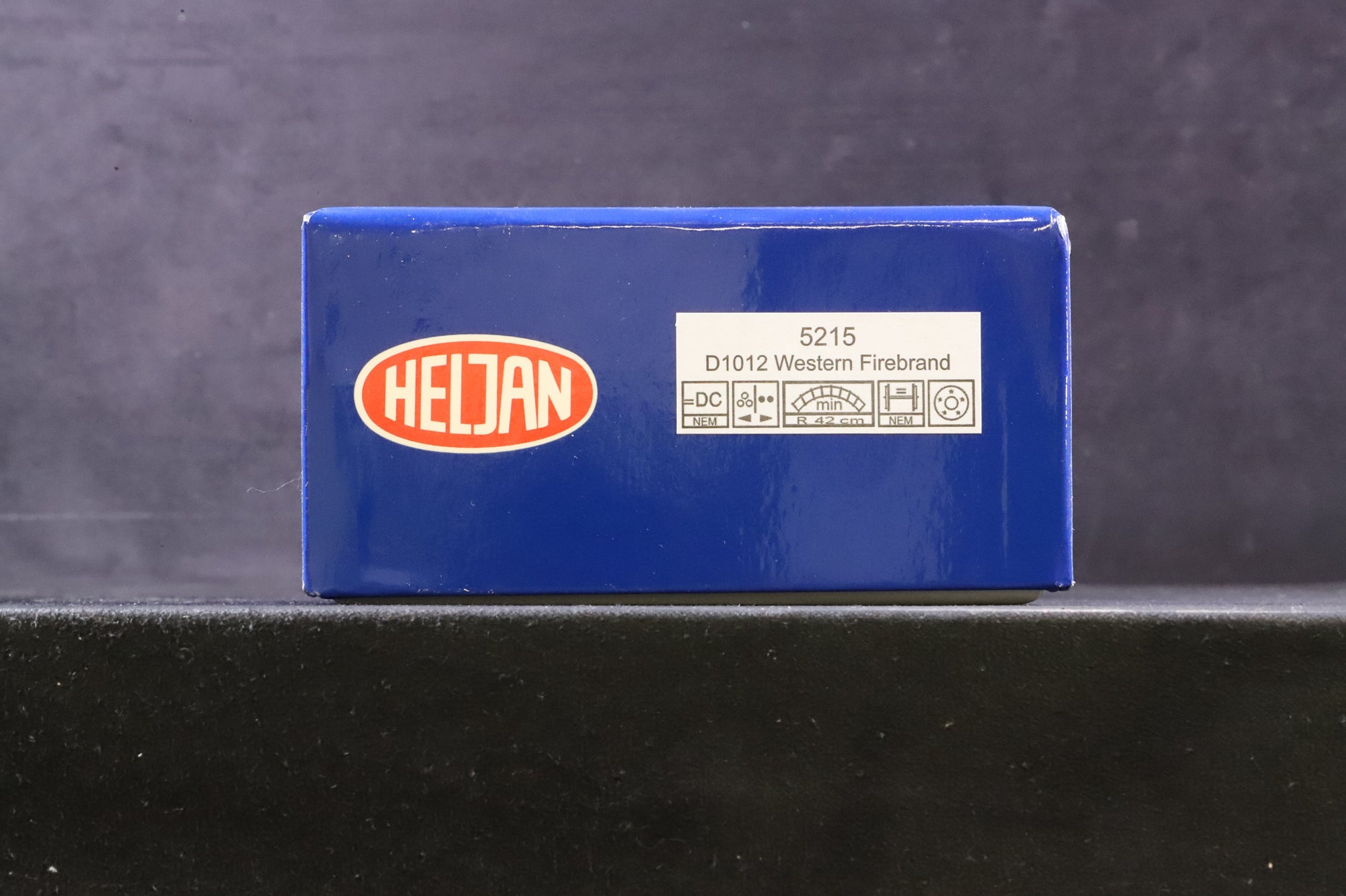 Heljan OO 5215 Class 52 Diesel 'D1012' 'Western Firebrand' BR Maroon Full Yellow Panels