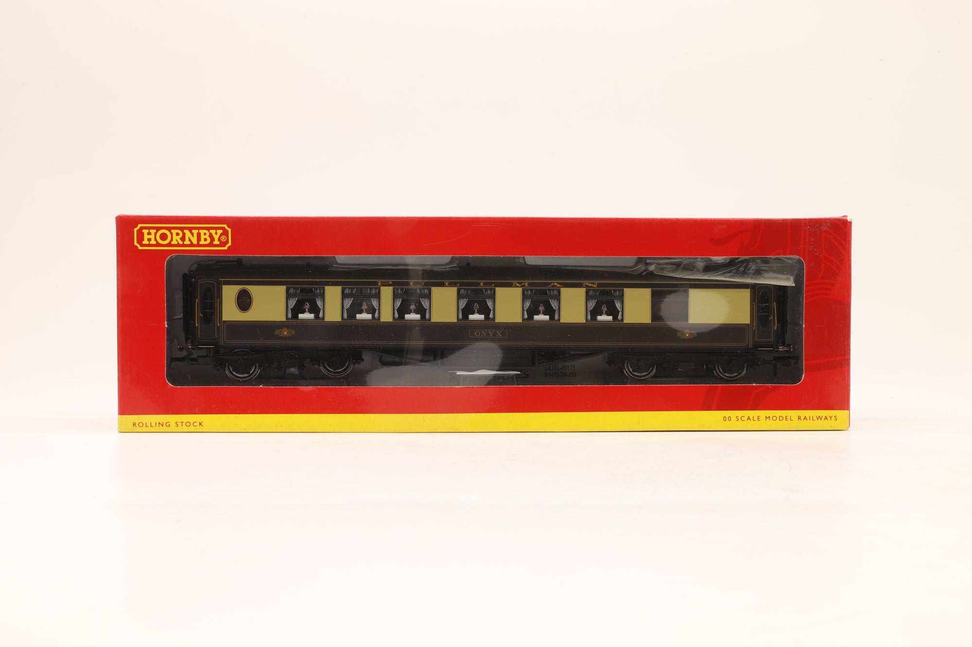 Hornby OO Rake of 4x K-Type Pullman Coaches