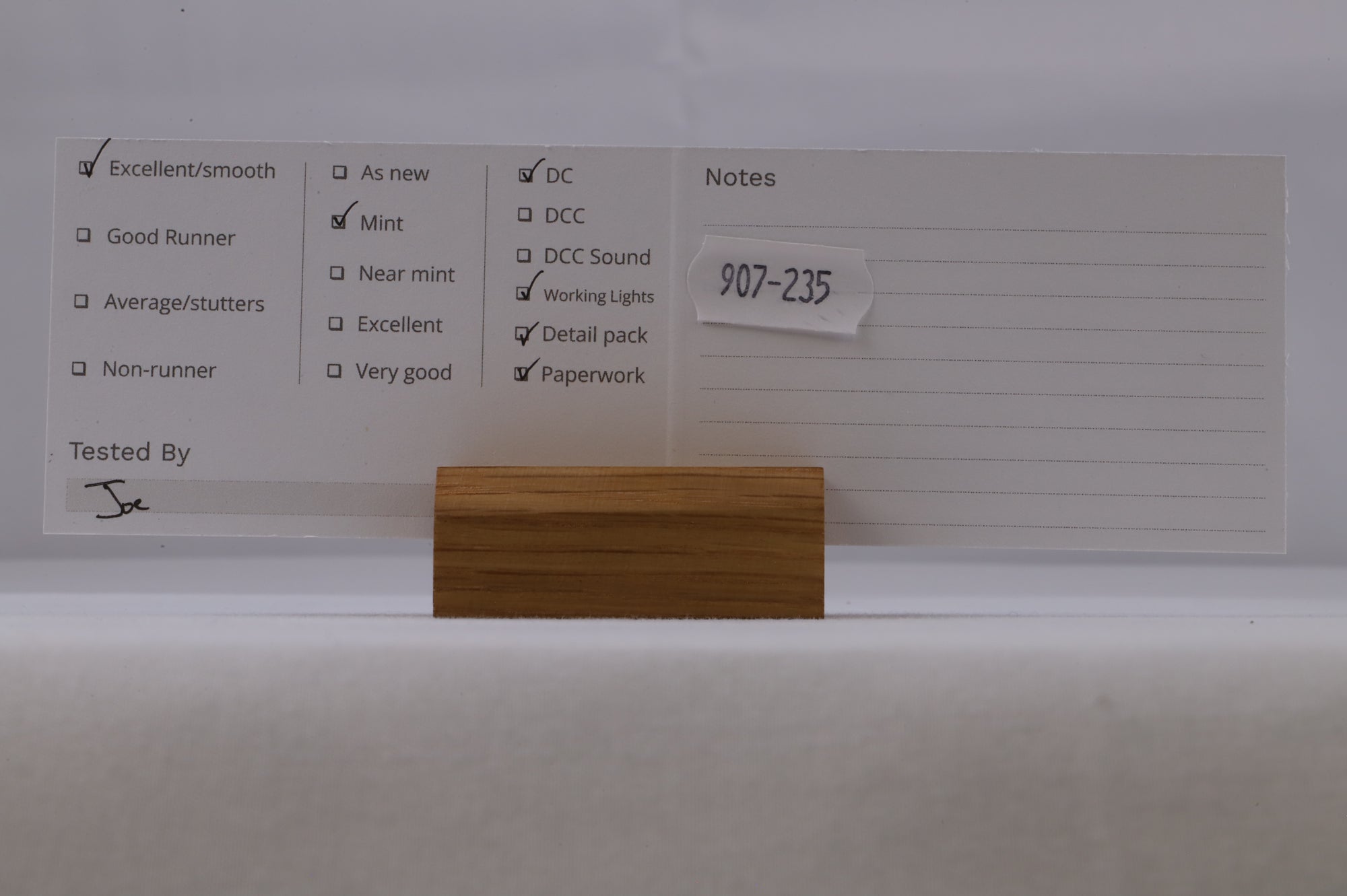 Kato N 176-8902 ES44AC UP '5542' Diesel Locomotive