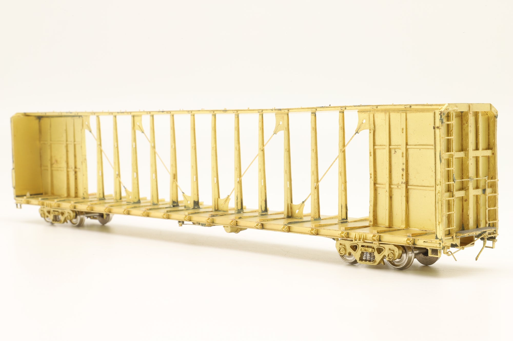 Overland Models/Ajin HO OMI-3235 Trailer Train TSH 75' Flat Car, Centerbeam Bulkhead, Unpainted Brass