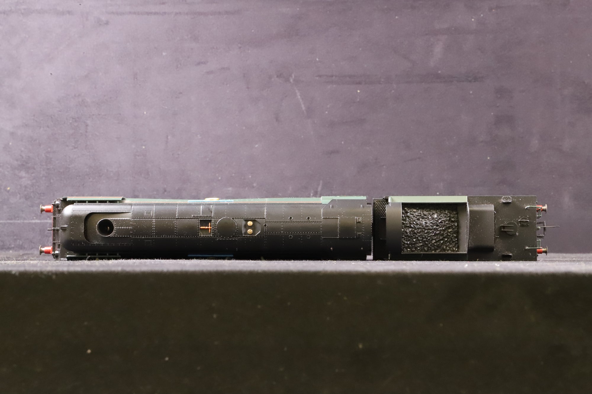 Hornby OO R2385 West Country Class '34051' 'Winston Churchill' BR Green L/C