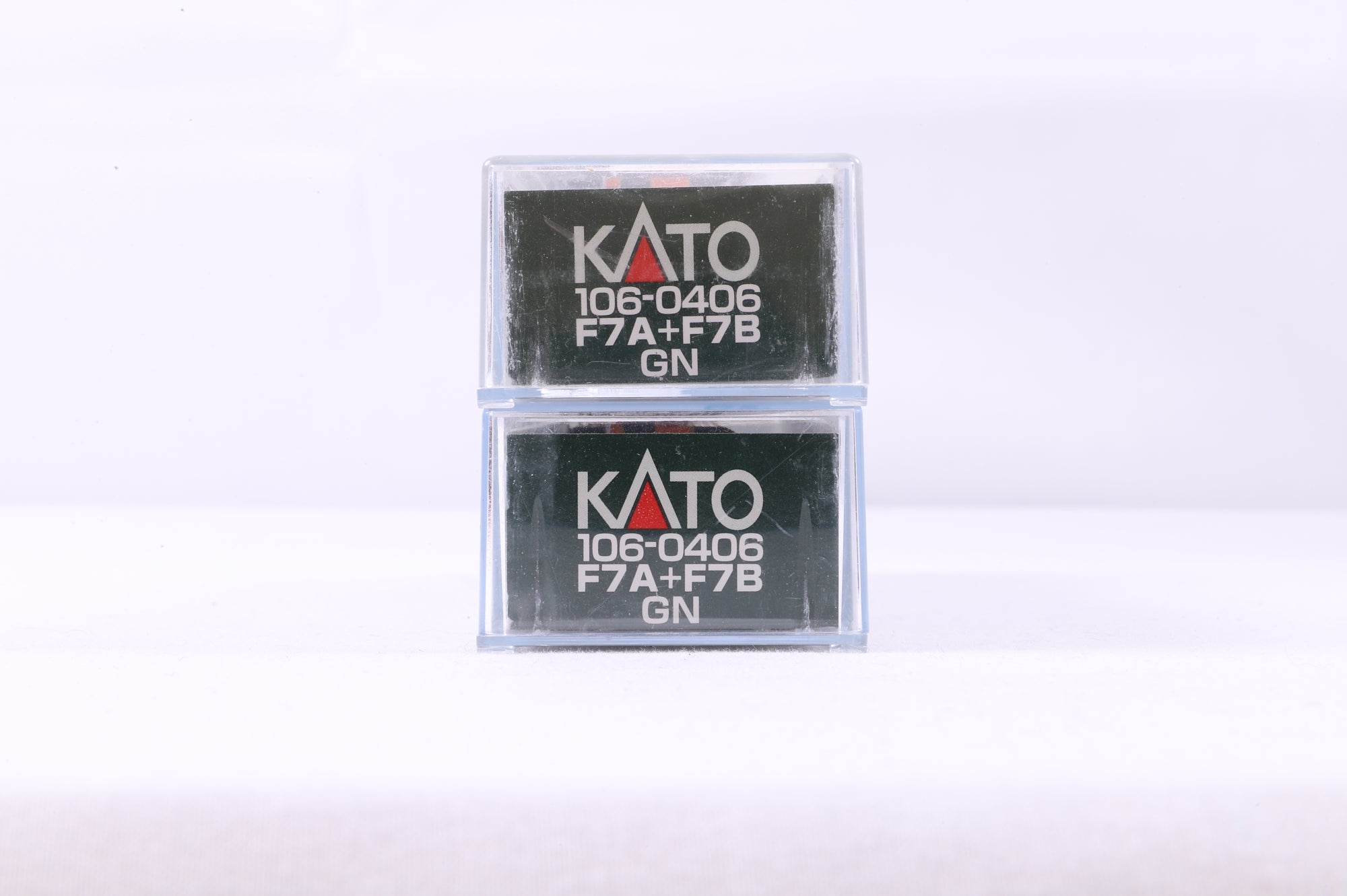 Kato N 106-0406 F7A&B GN Diesel Locomotive