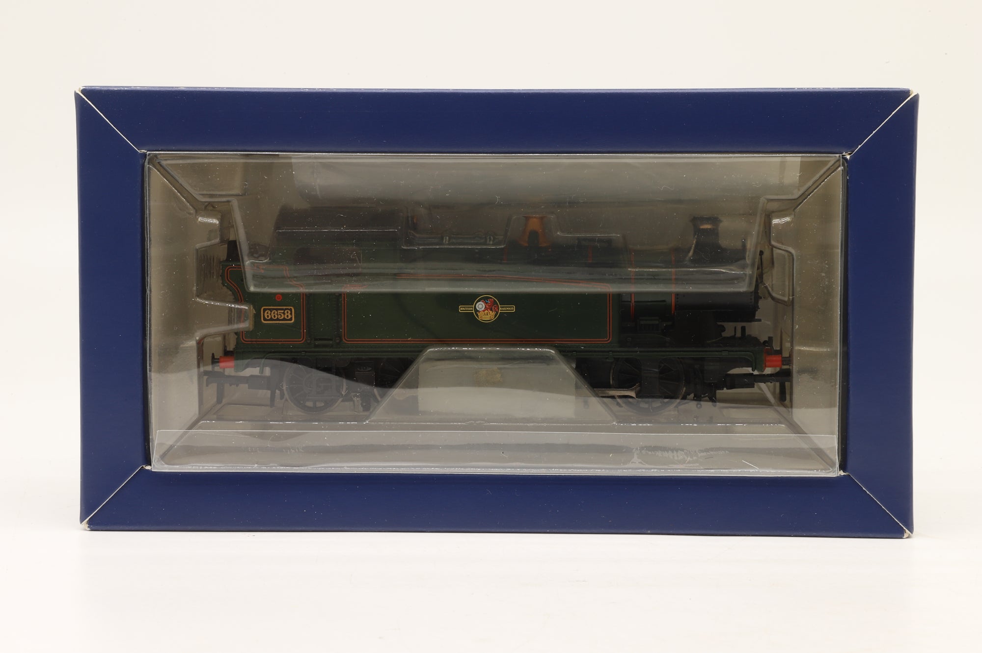 Bachmann OO 32-083 Class 56XX 6658 in Lined BR Green w/ Late Crests