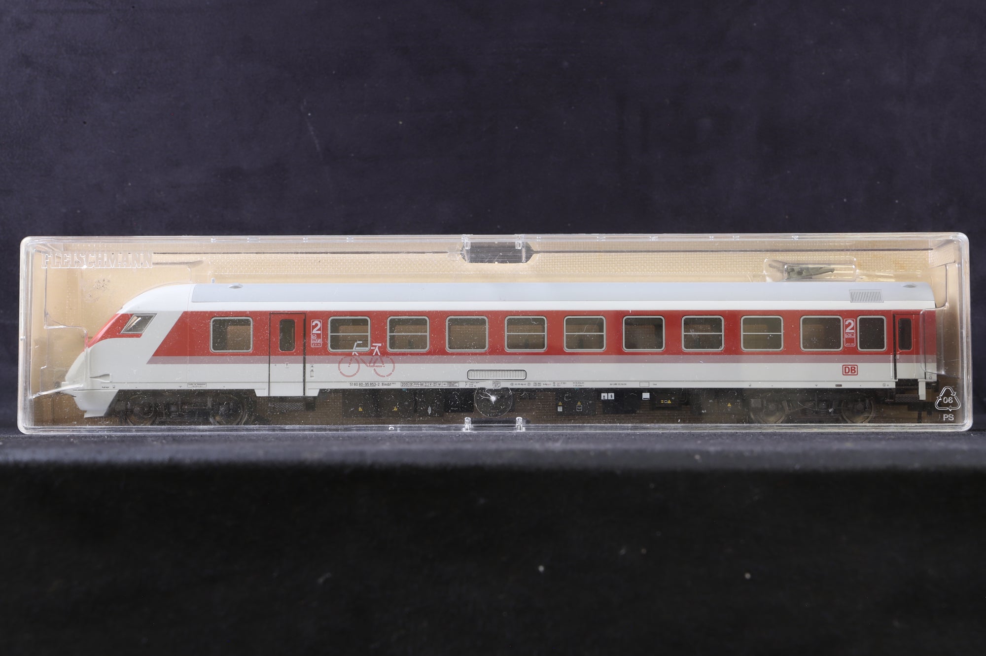 Fleischmann HO Rake Of 5 DB IC Coaches Inc. 5111, 5113, 5114, 5117 & 5678
