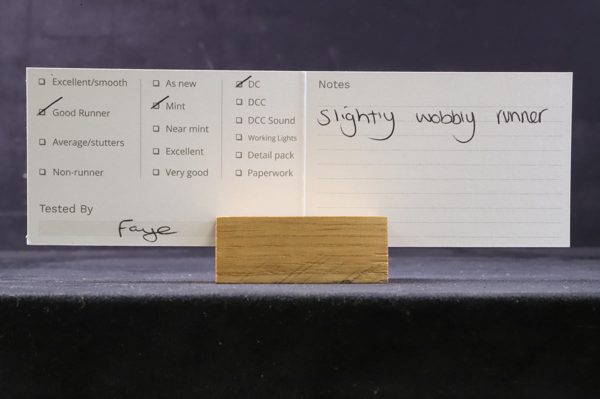 Graham Farish N 371-017 Class 08 Diesel &#39;08653&#39; Railfreight Livery