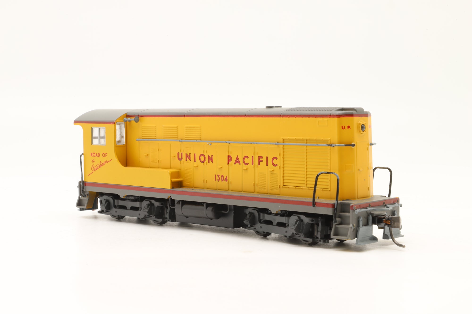 Walthers HO 932-1318 H10-44 #1304 in UP Livery
