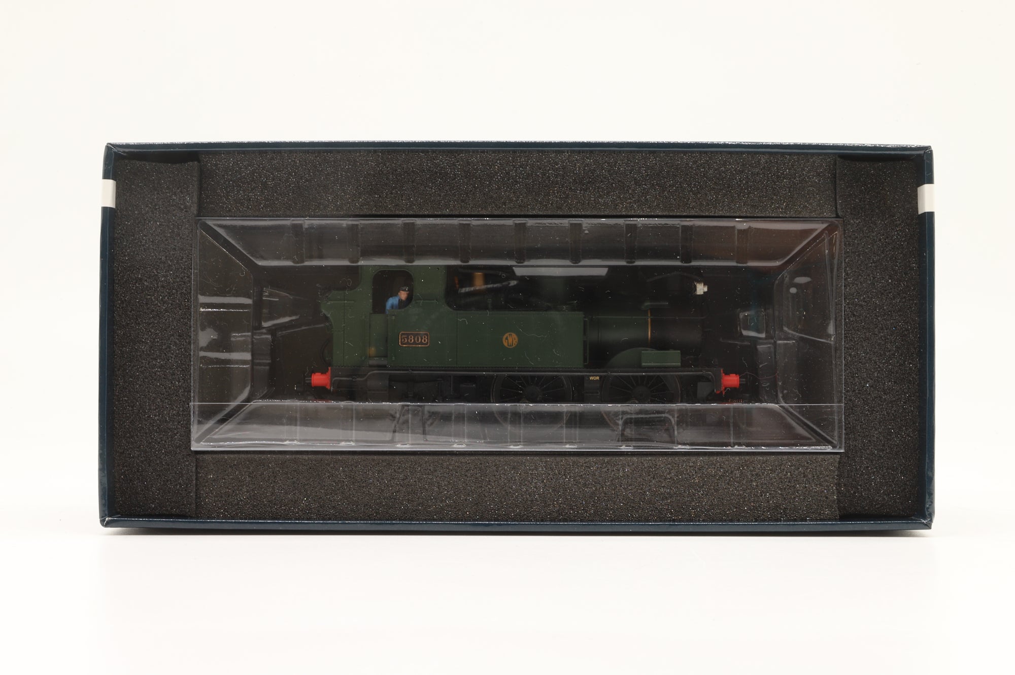Hattons OO H1404 Class 58xx 0-4-2 '5808' GWR Unlined Green DCC Sound
