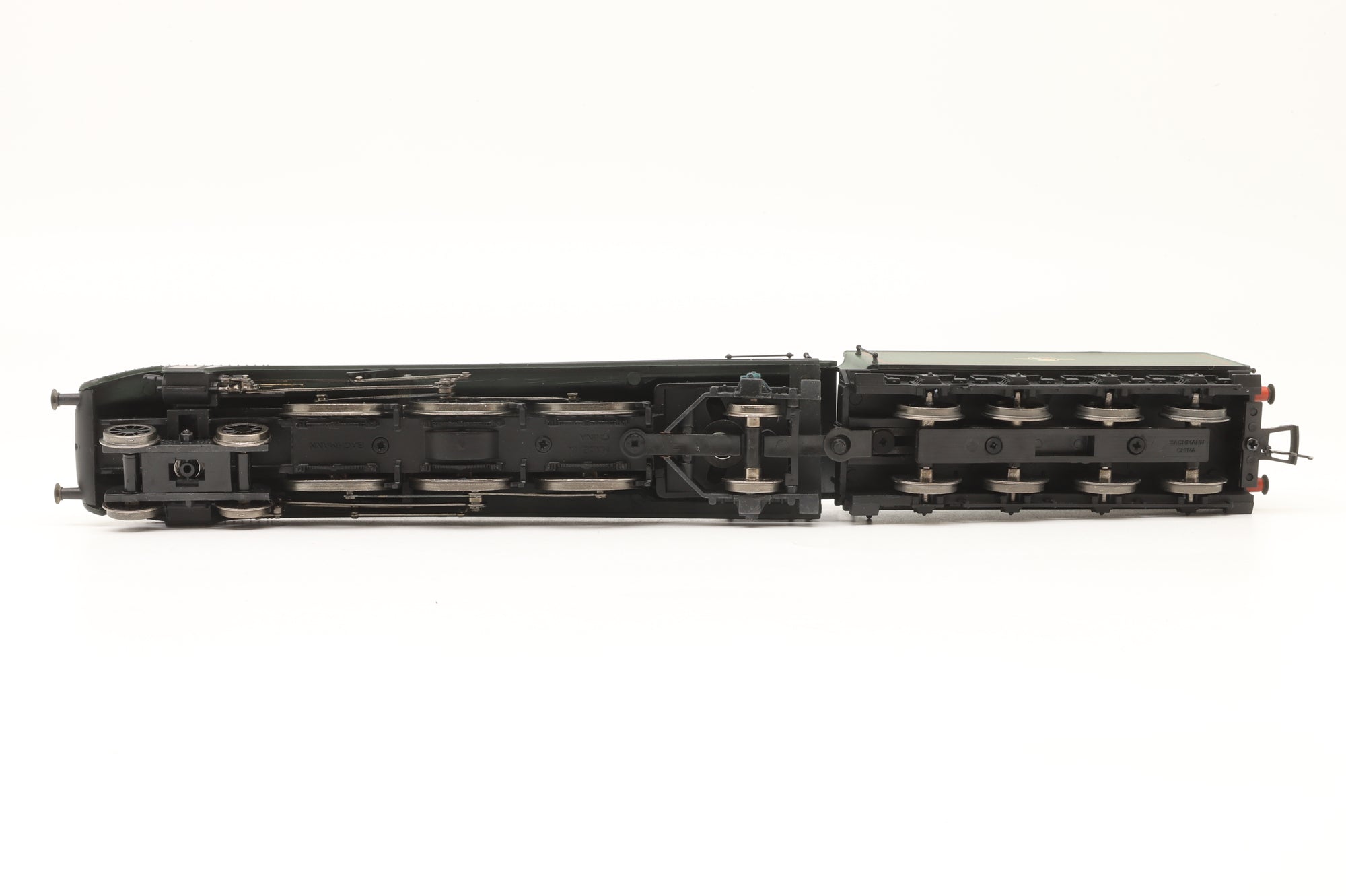 Bachmann OO 31-2001 Set of 3 Class A4 'Commonwealth of Australia' in BR Green, BR Blue & LNER Blue
