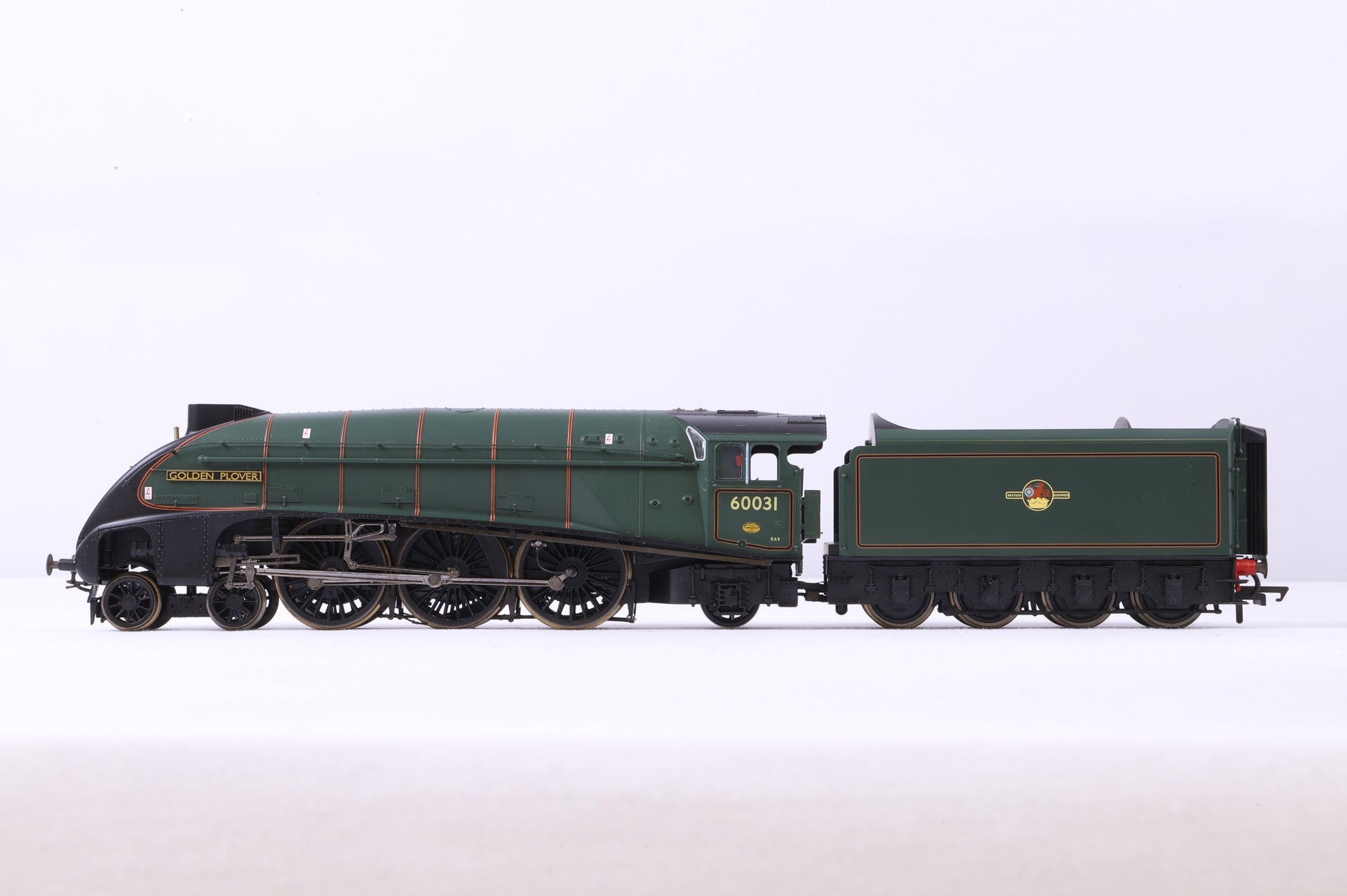 Bachmann OO R2340 Class A4 '60031' 'Golden Plover' BR Green L/C