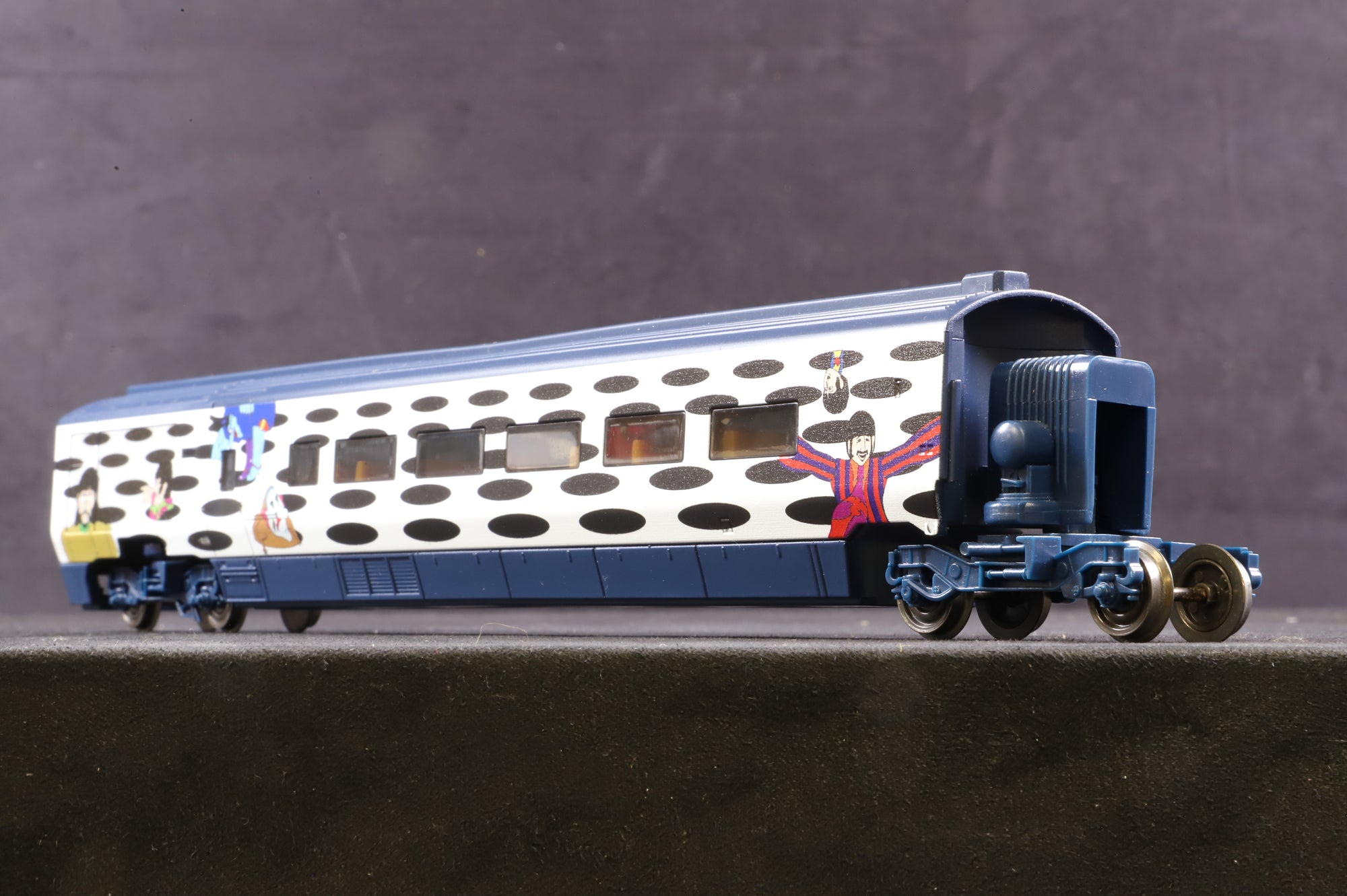 Hornby OO GNER Eurostar 4 Car Set DCC Fitted