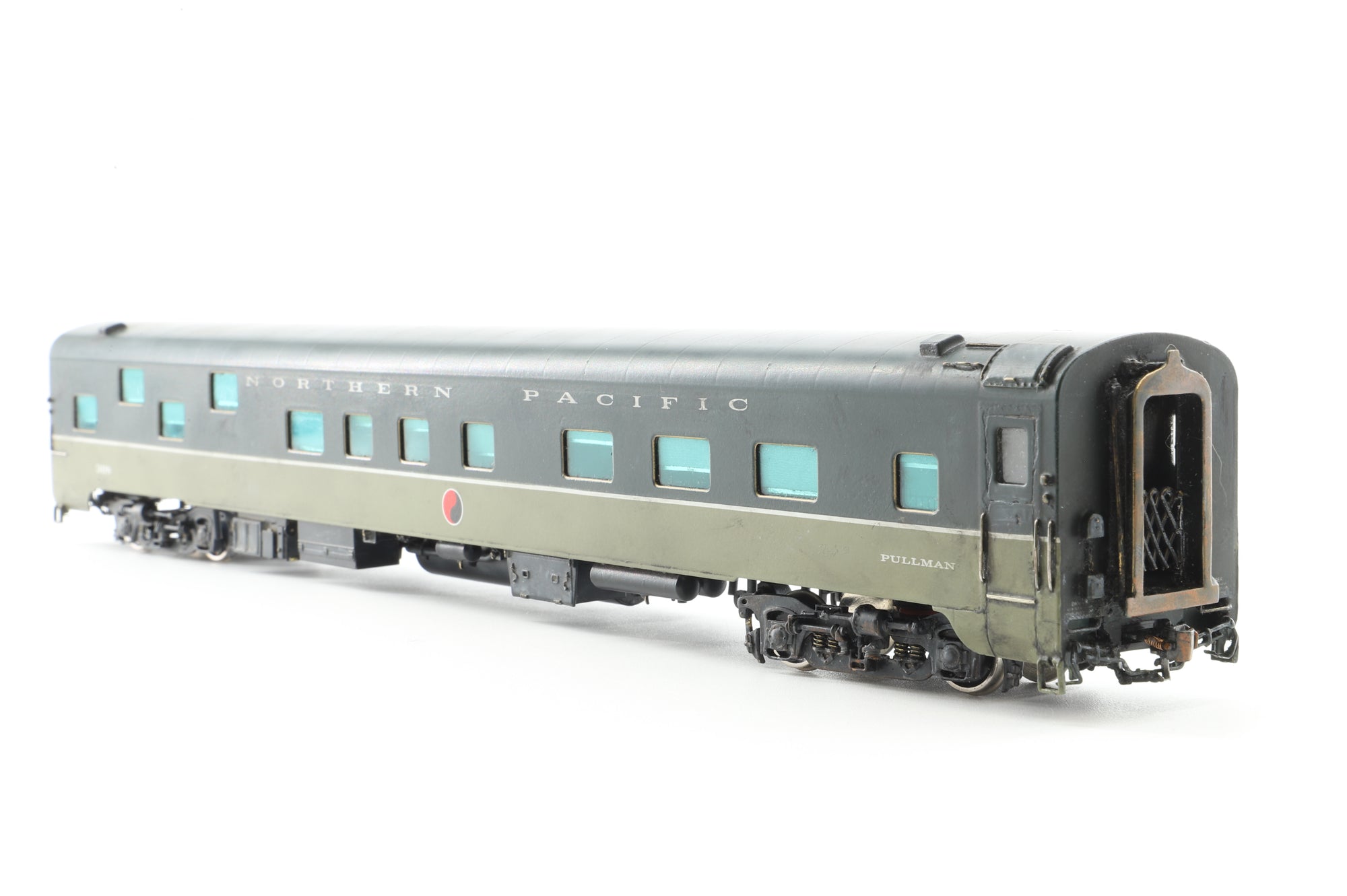 Samhongsa HO Brass Northern Pacific Pullman No.368