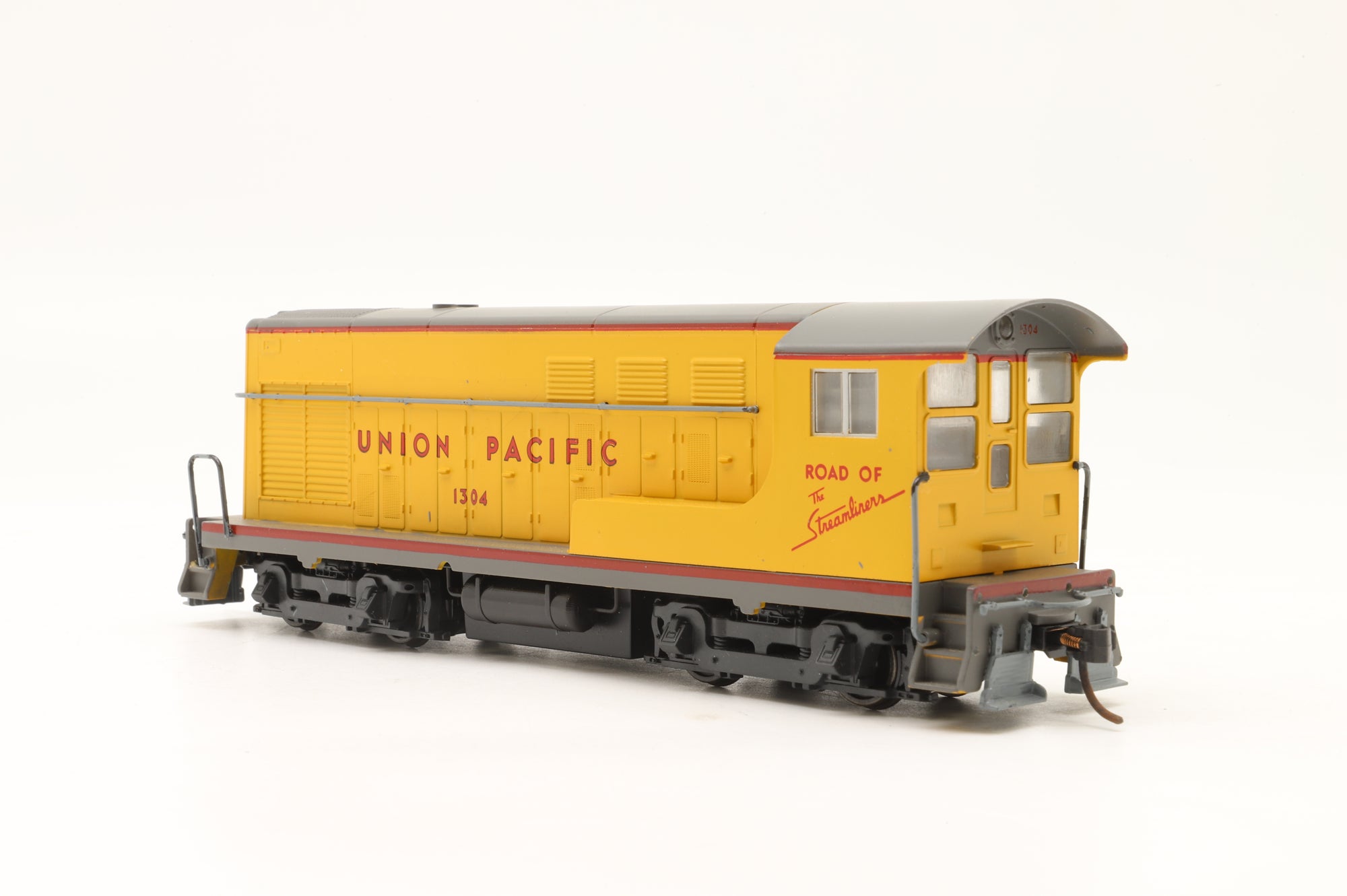 Walthers HO 932-1318 H10-44 #1304 in UP Livery