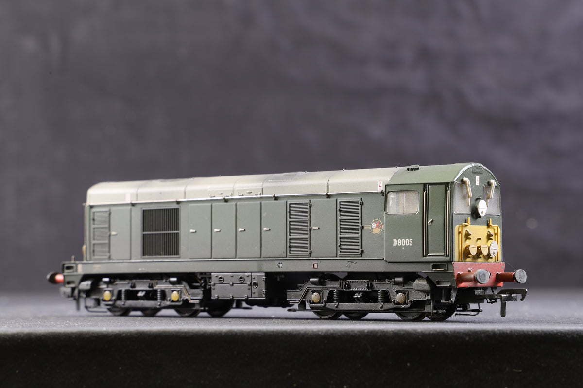 Bachmann OO 32-027B Class 20 &#39;D8011&#39; BR Green w/Indicator Discs, Weathered &amp; DCC Sound