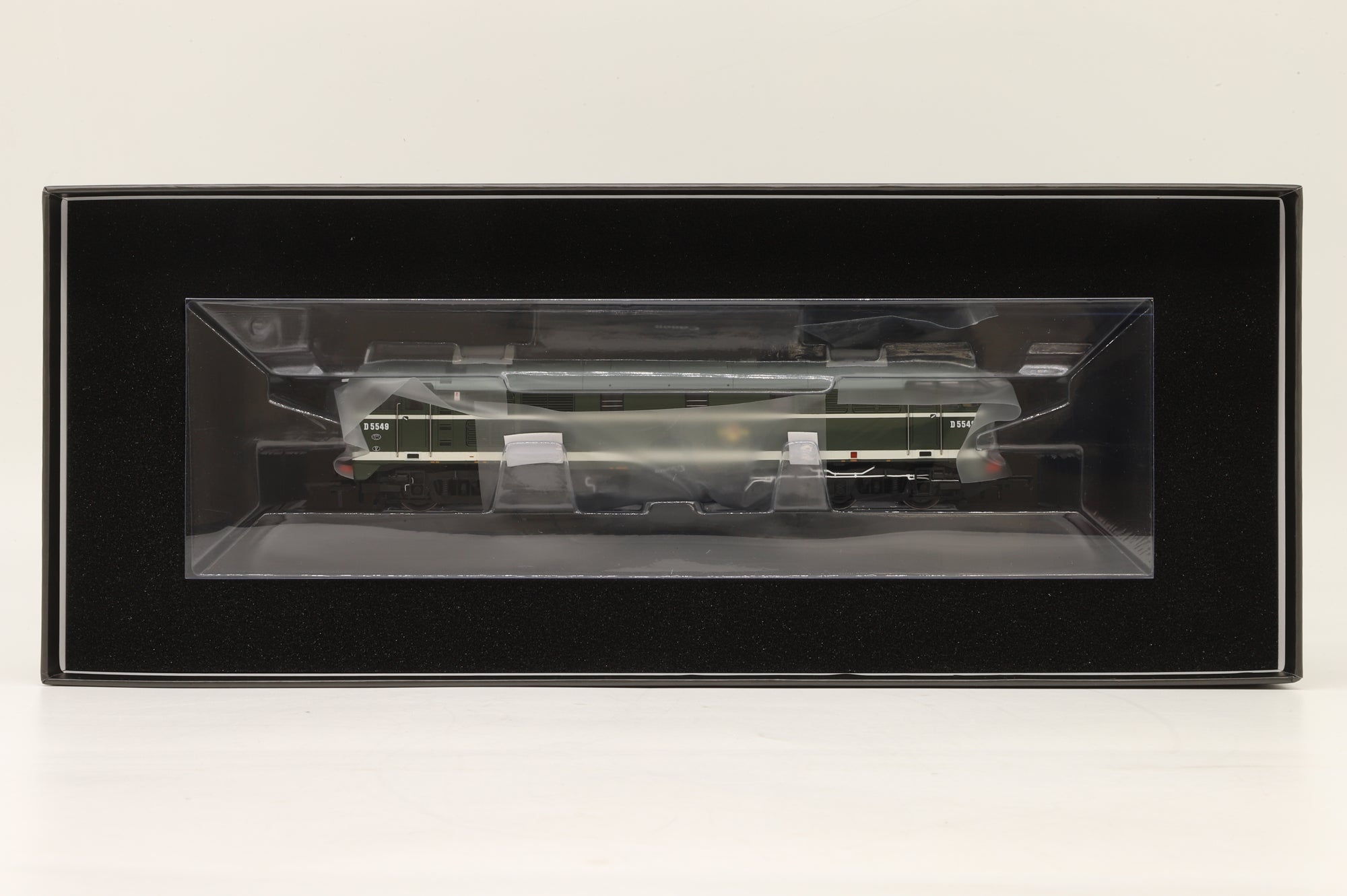 Accurascale OO ACC2729 Class 30 D5549 in BR Green