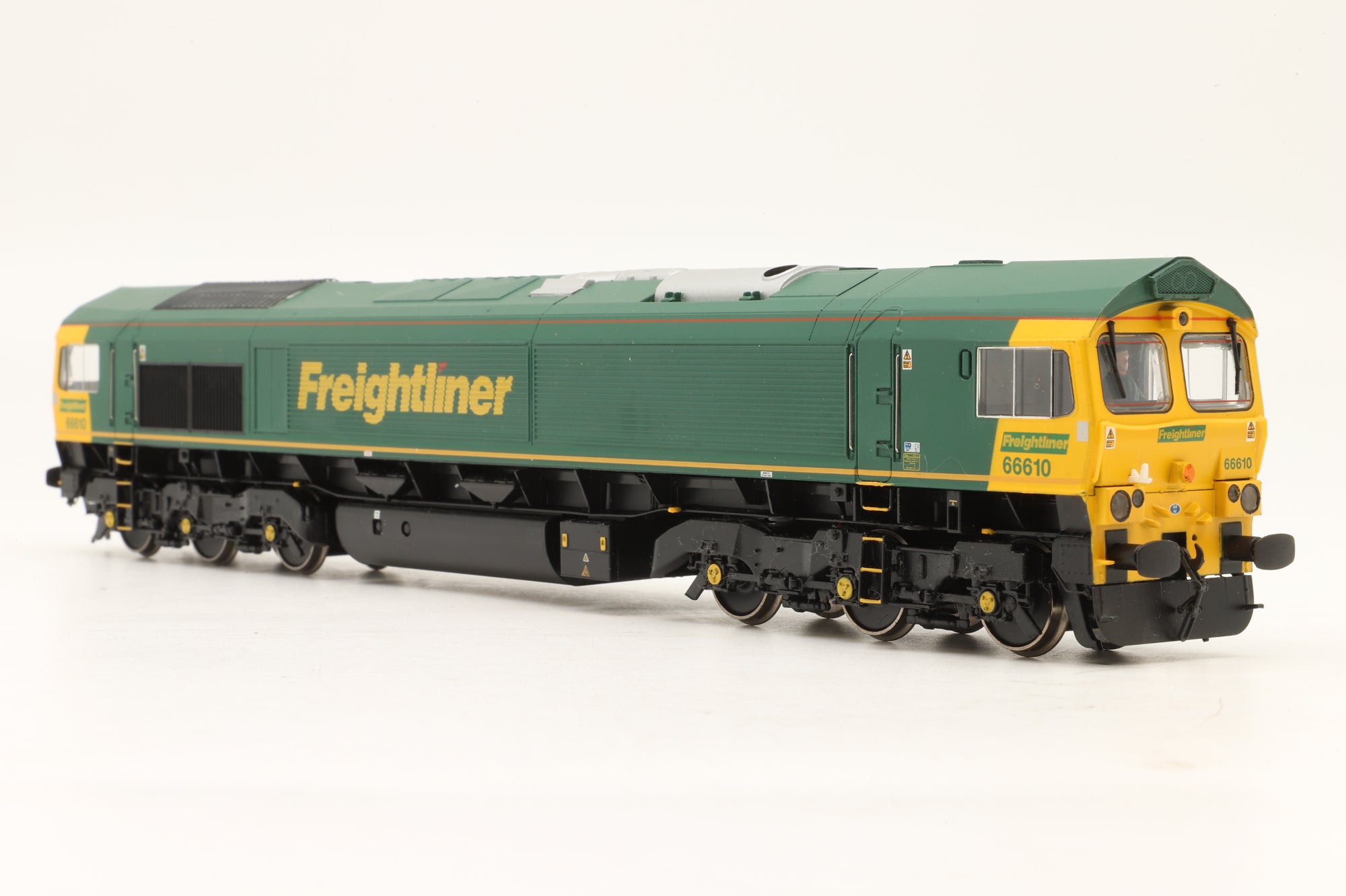 Bachmann OO 32-726 Class 66 Diesel '66610' Freightliner