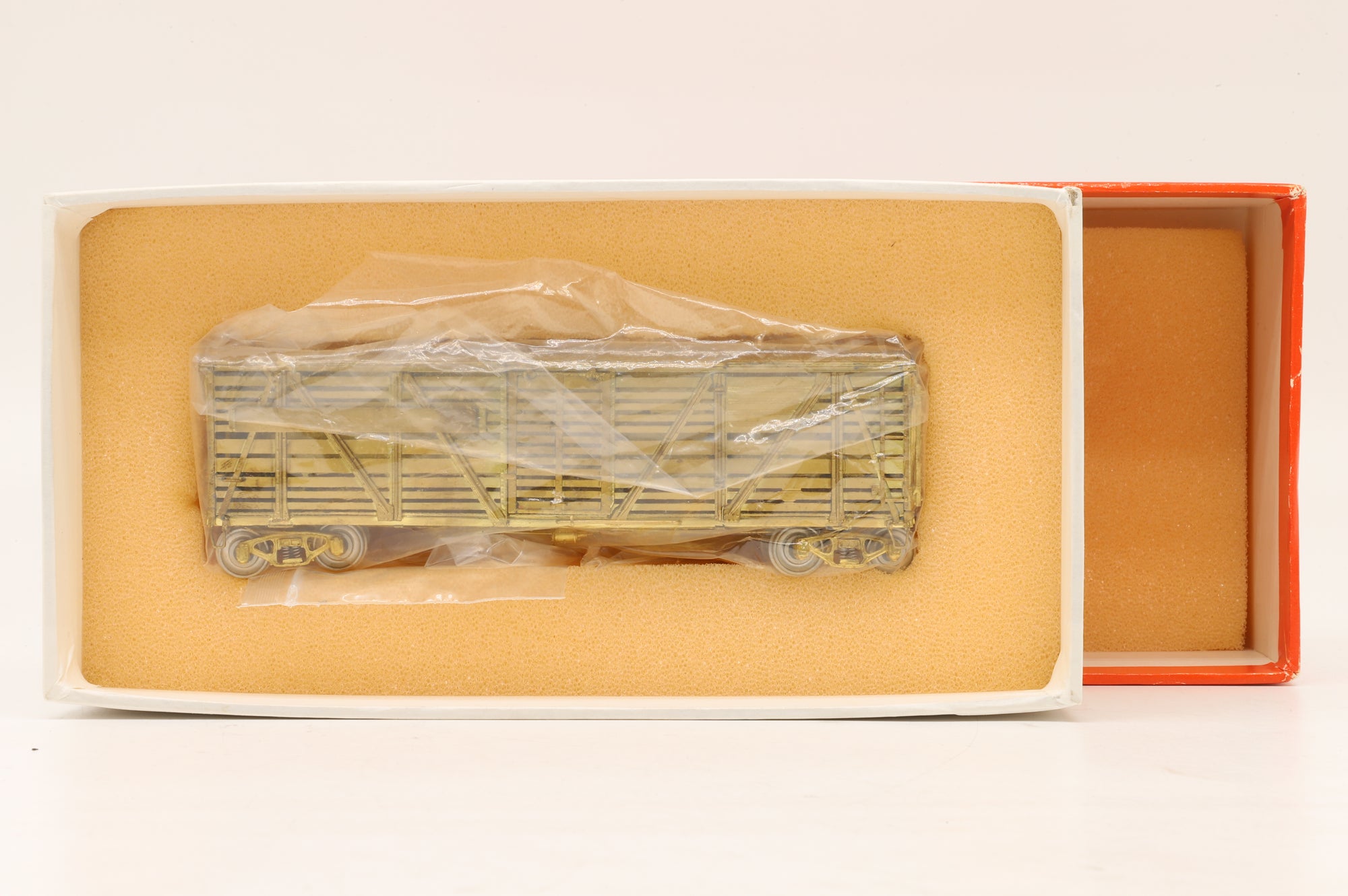 Iron Horse HO Brass 15600 K8A/AAR Class Single Deck Stock Car – Unpainted