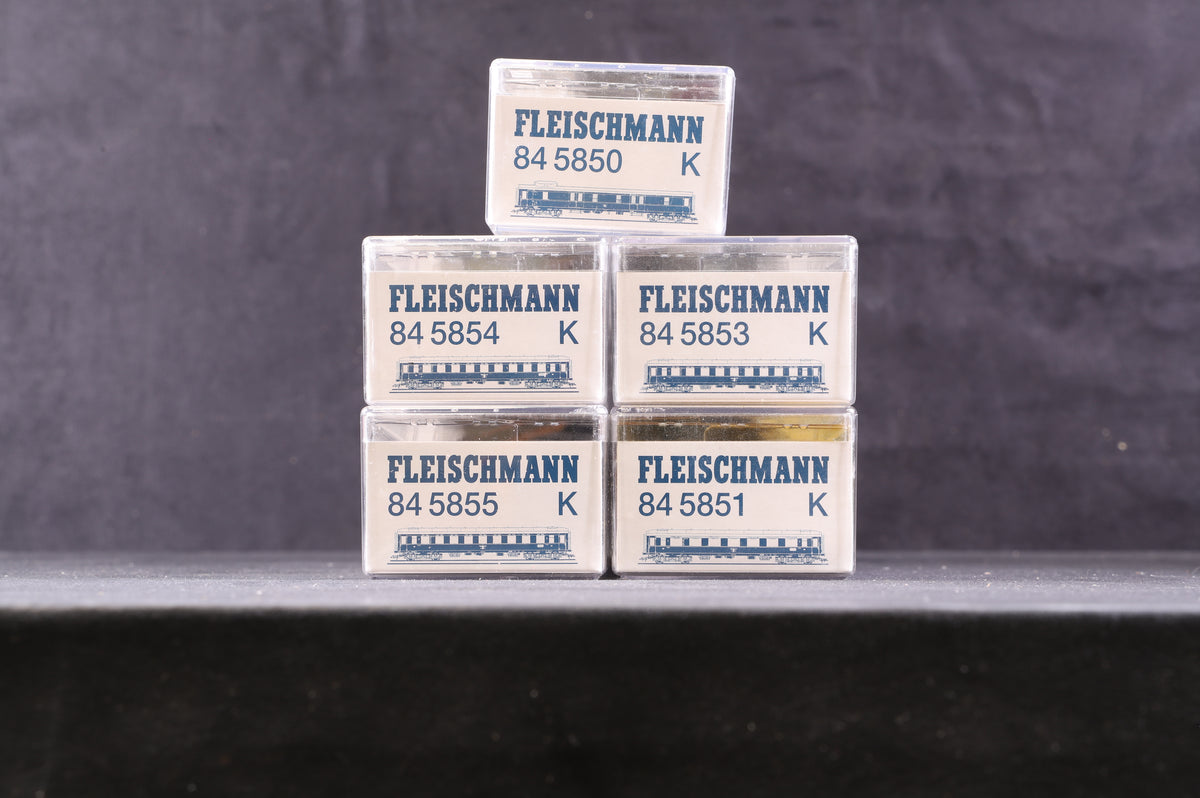 Fleischmann HO Rake Of 5 DR Green Coaches Inc. 84 5853/5851/ 5850/ 5854/ 5855