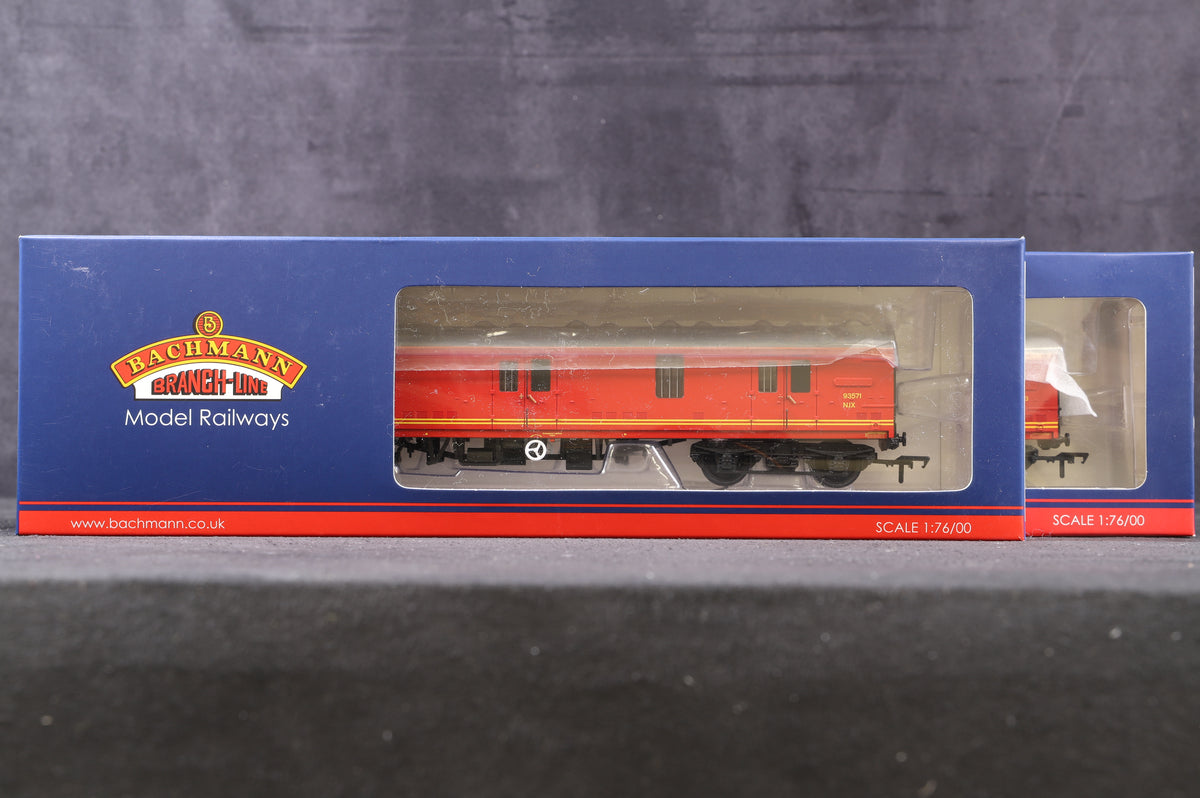 Bachmann OO 39-275 &amp; 39-275A Rake Of 2 BR MK1 NJX Royal Mail Red &amp; BR MK1 GUV Royal Mail Letters