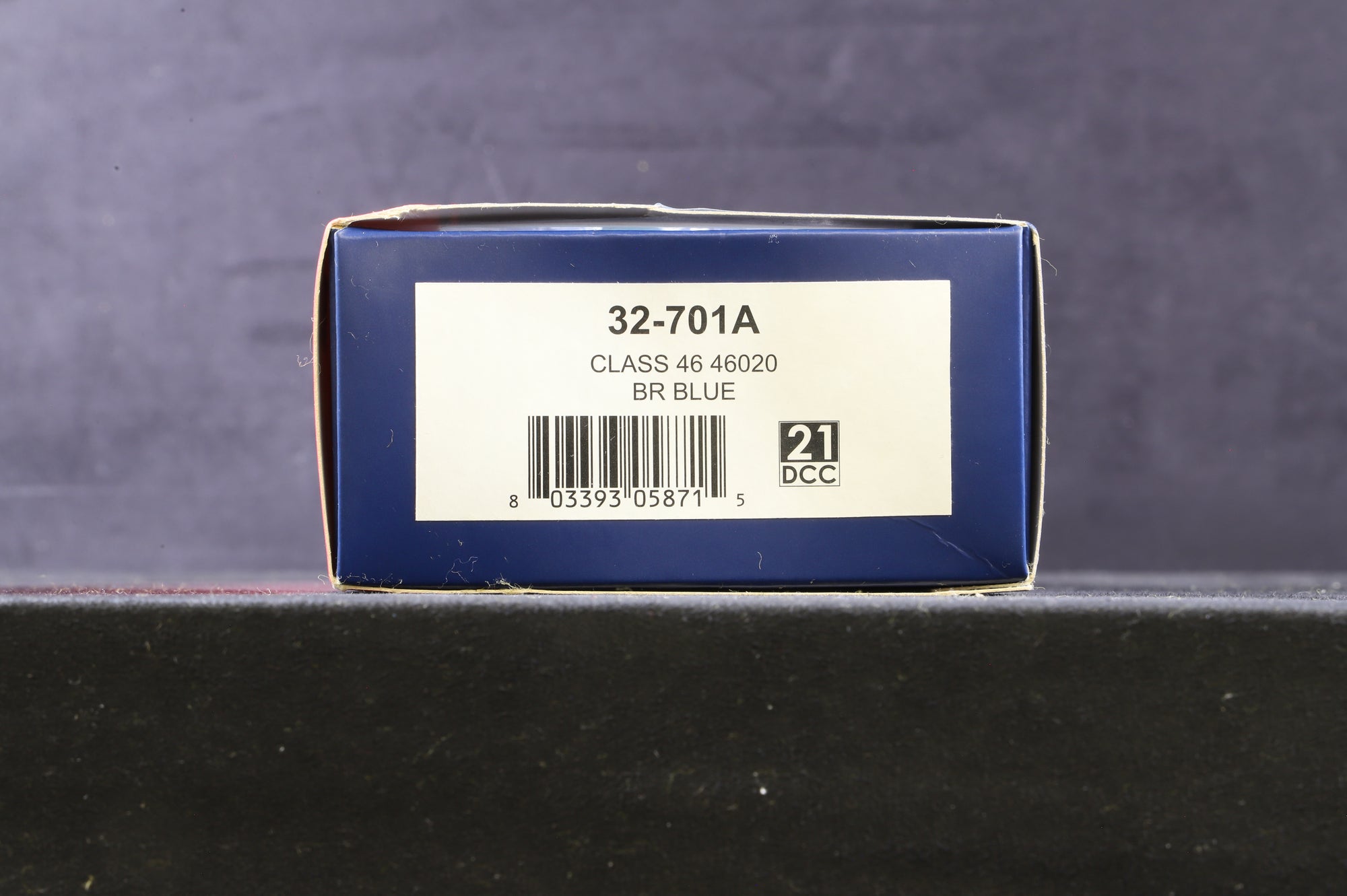 Bachmann OO 32-701A Class 46 '46020' BR Blue