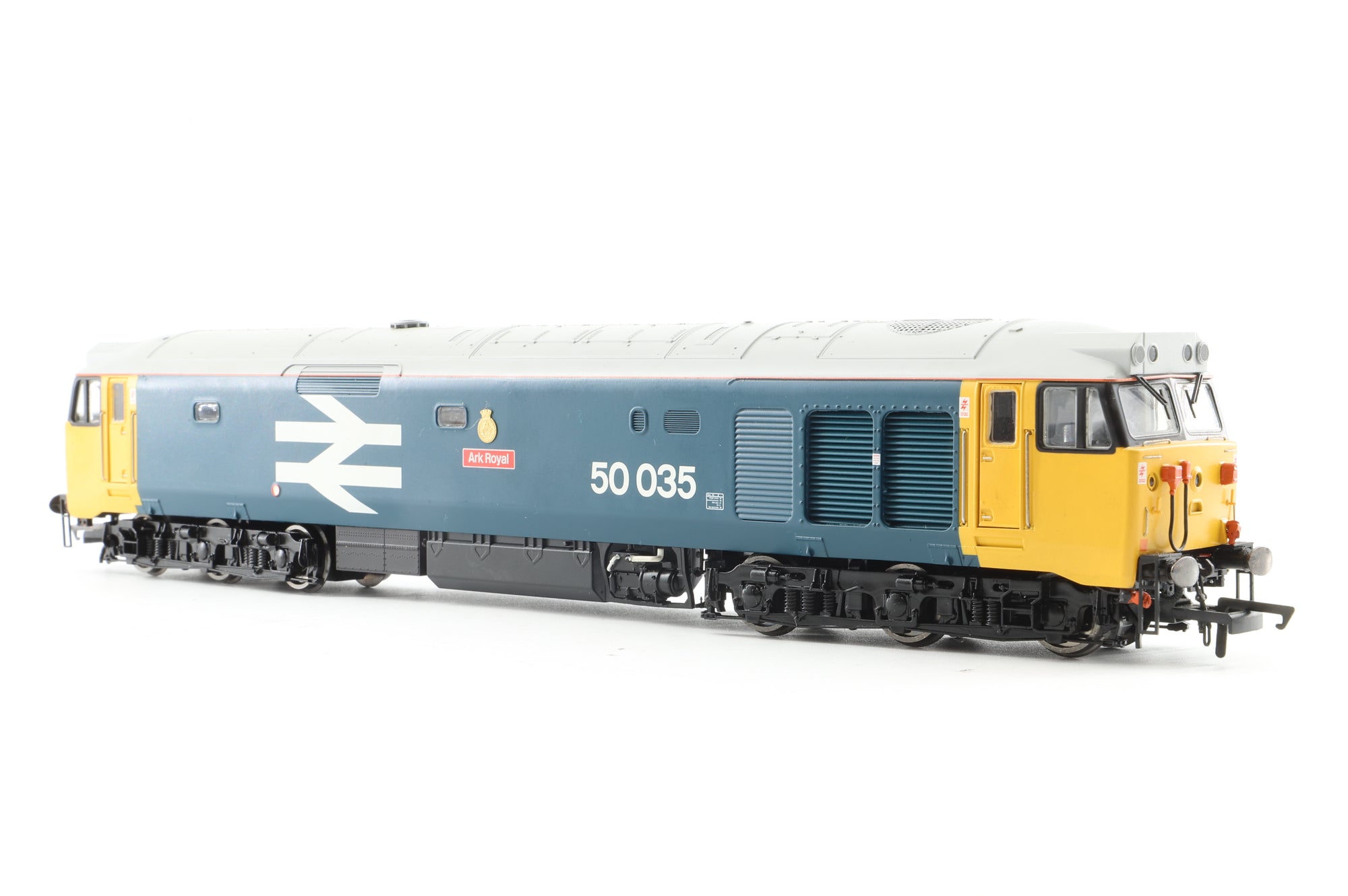 Hornby OO R2349 BR Co-Co Class 50 '50035' 'Ark Royal'