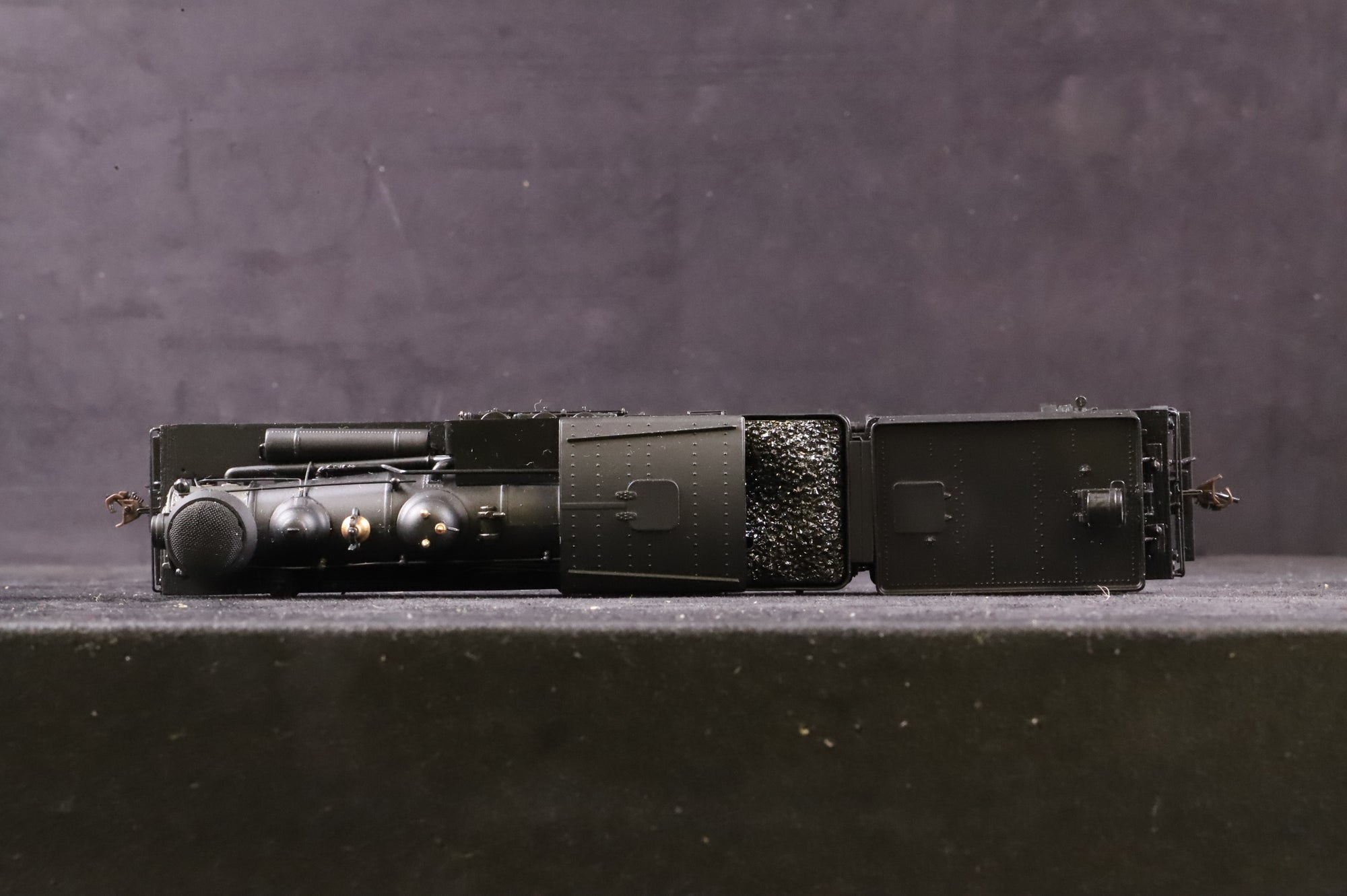 Spectrum HO 81902 80-Ton Three Truck Shay Painted Unlettered (Steel Cab)