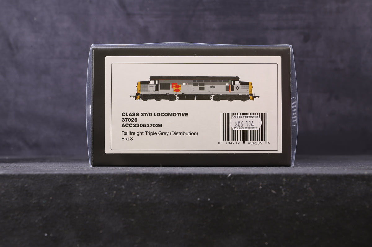 Accurascale OO ACC23053 Class 37/0 &#39;37026&#39; Railfreight Triple Grey