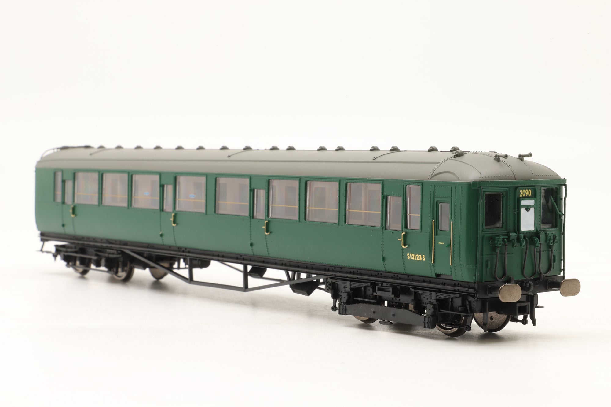 Hornby OO R3177 Class 401 2-BIL 2-Car EMU 2090 BR Green