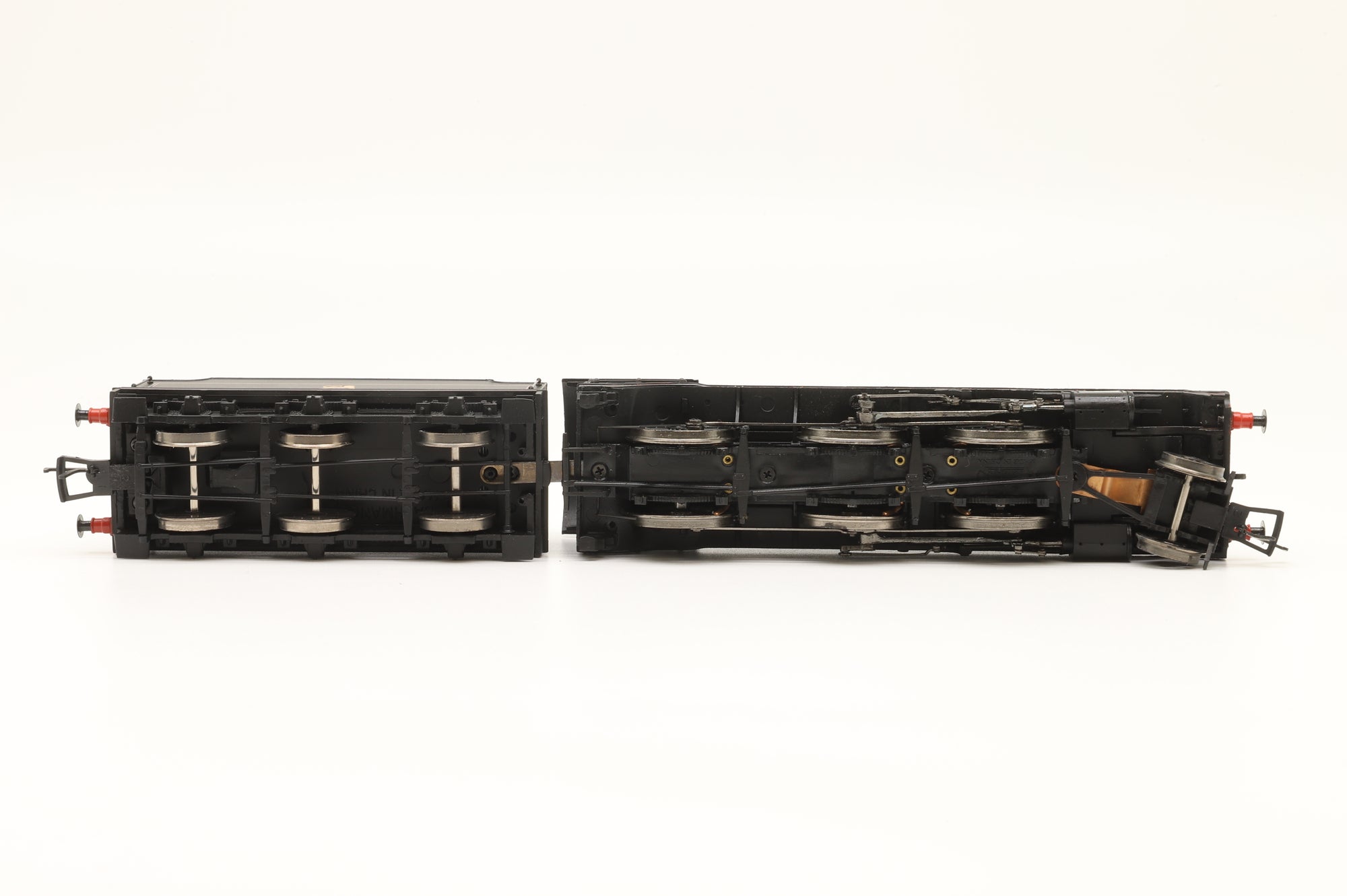 Bachmann OO 32-276 K3 '61932' BR Lined Black E/C Group Standard Tender