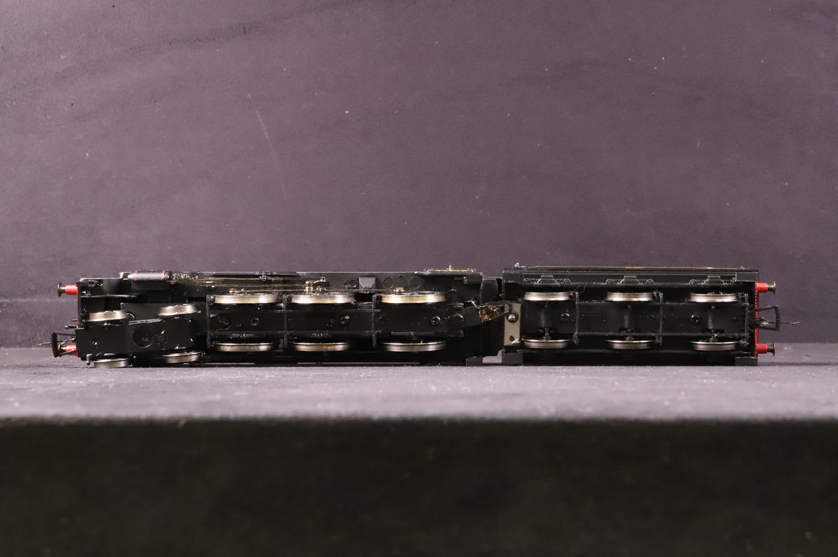 Hornby OO R2322 Class 5MT &#39;44668&#39; BR Lined Black E/C