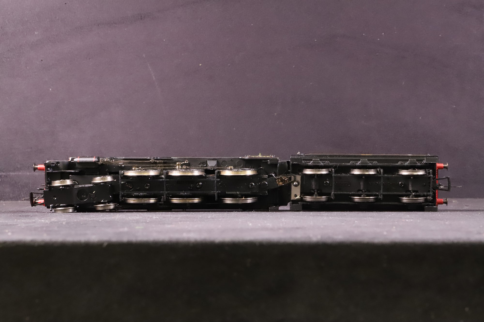 Hornby OO R2322 Class 5MT '44668' BR Lined Black E/C