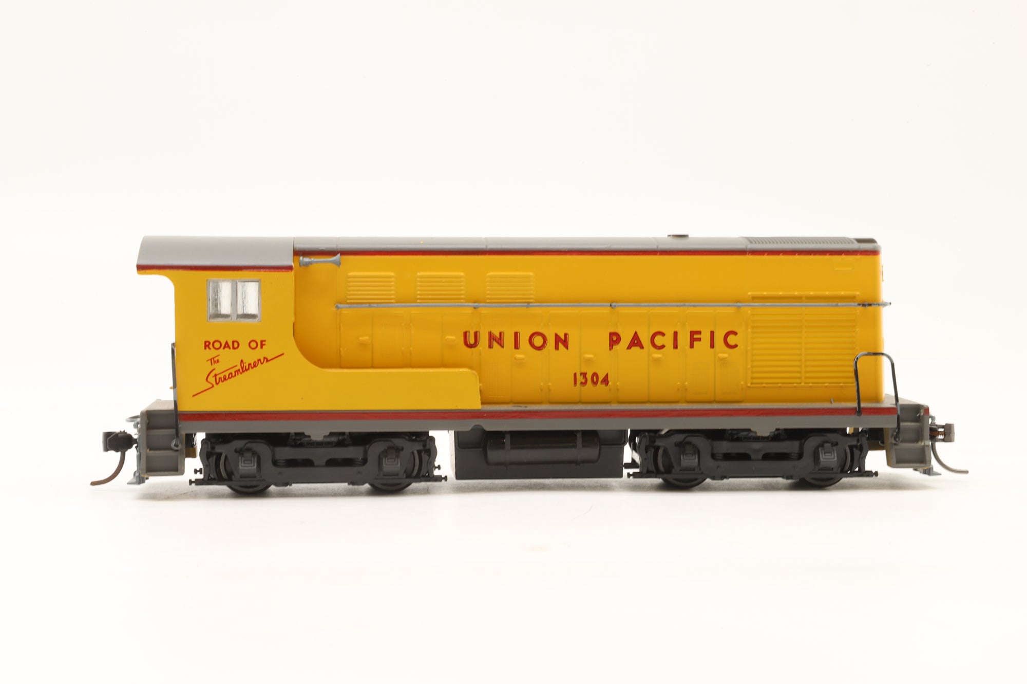 Walthers HO 932-1318 H10-44 #1304 in UP Livery