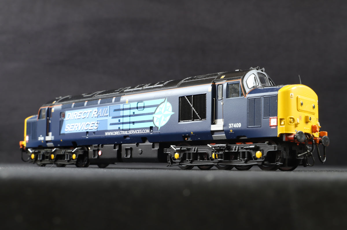 Bachmann OO 32-381QDS Class 37/4 Diesel &#39;37409&#39; DRS &#39;Lord Hinton&#39; DCC Sound